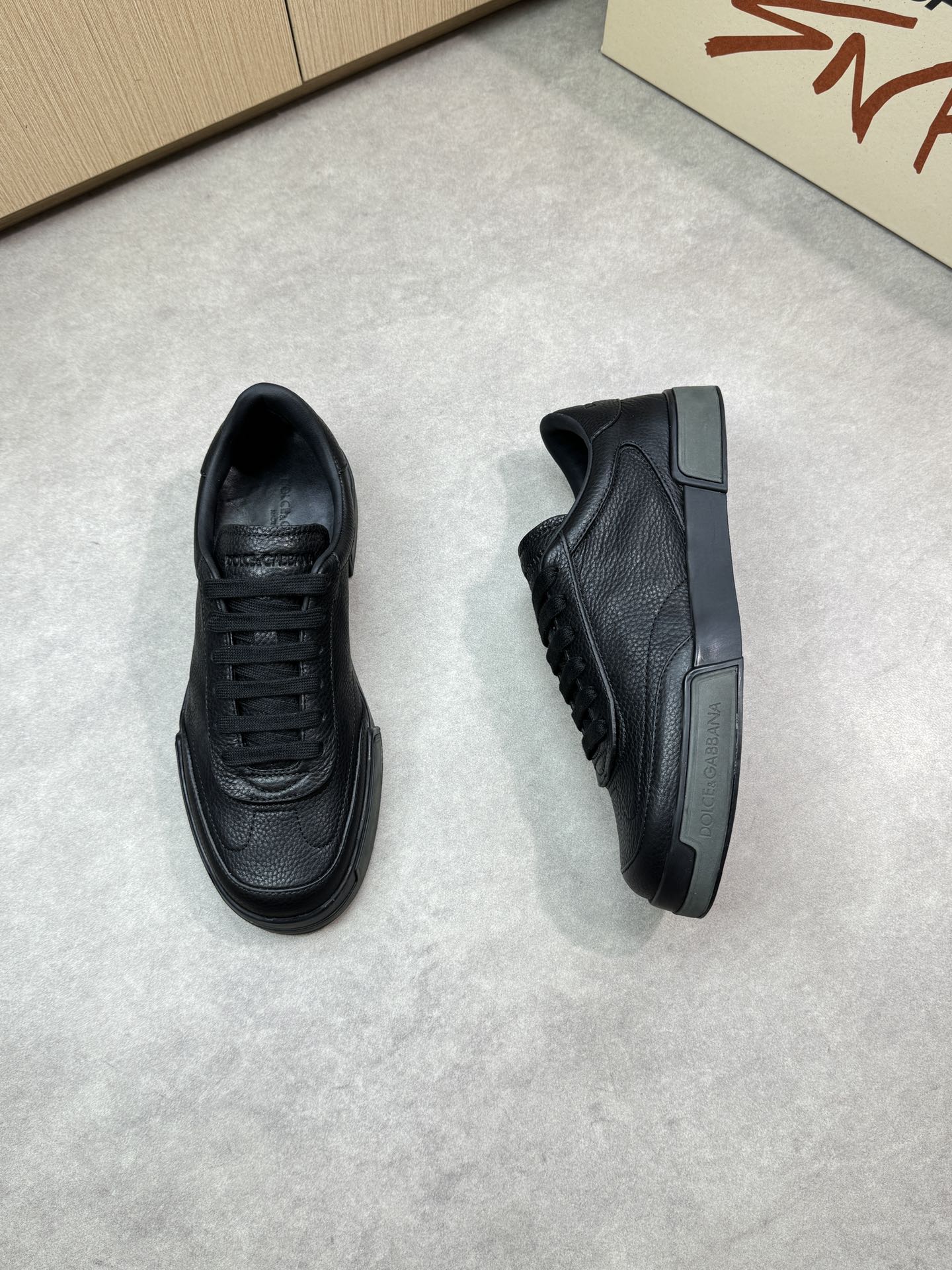 Dolce&Gabbana Men's Leather Low-Top Sneakers,Black,Sizes 39-44 3 i1746552756 5844 1