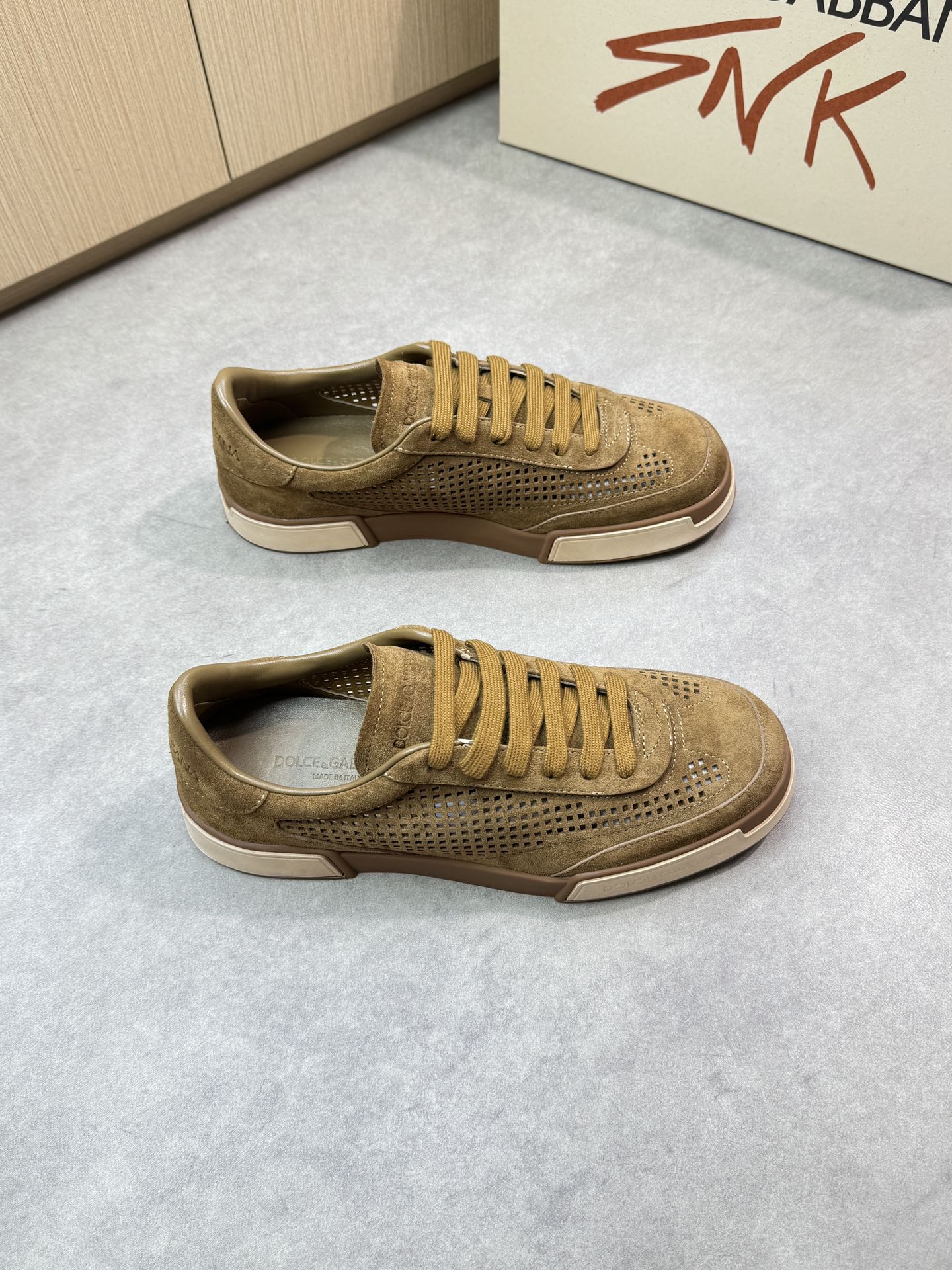 Dolce & Gabbana Men's Suede Leather Sneakers Comfortable Casual Shoes