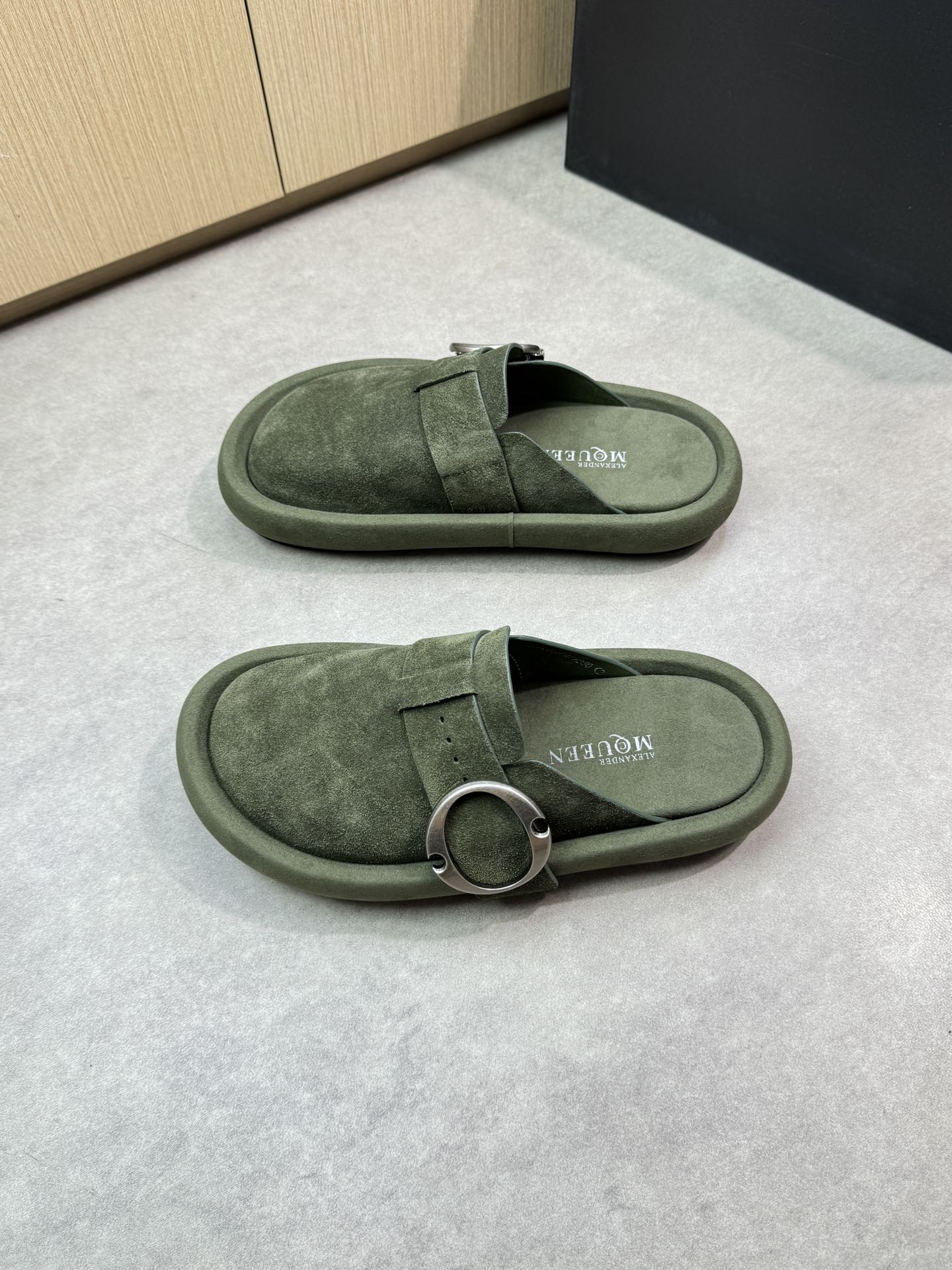 Alexander McQueen: Nappa Leather Buckle Sandals, Premium Quality 4 i1746553386 7568 2