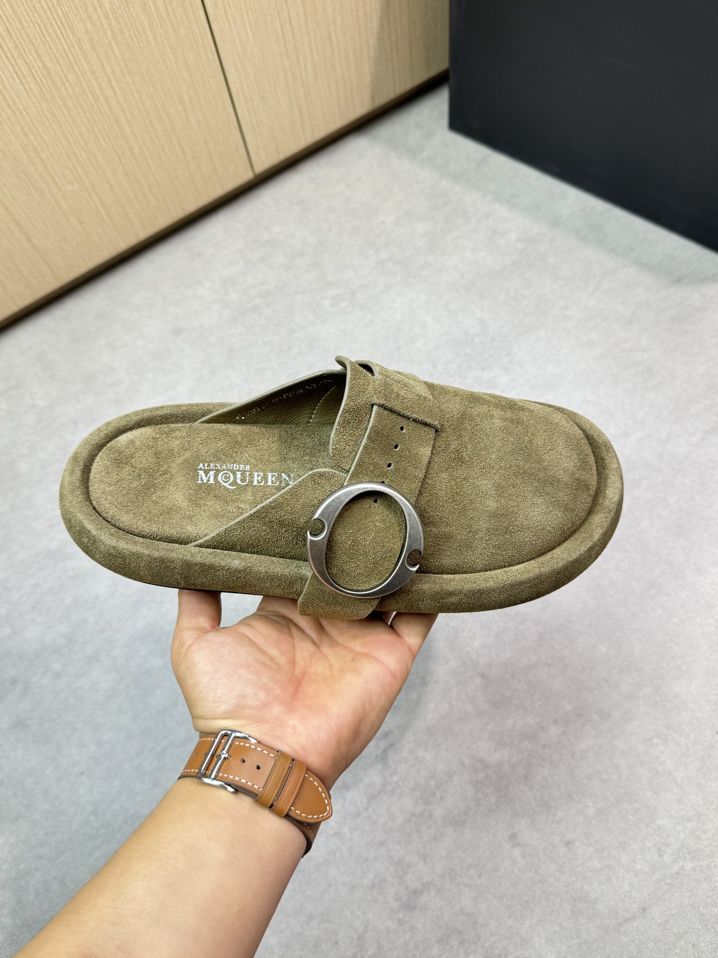 Alexander McQueen Leather Buckle Mule Sandals - Luxurious & Comfortable 5 i1746553546 1893 3