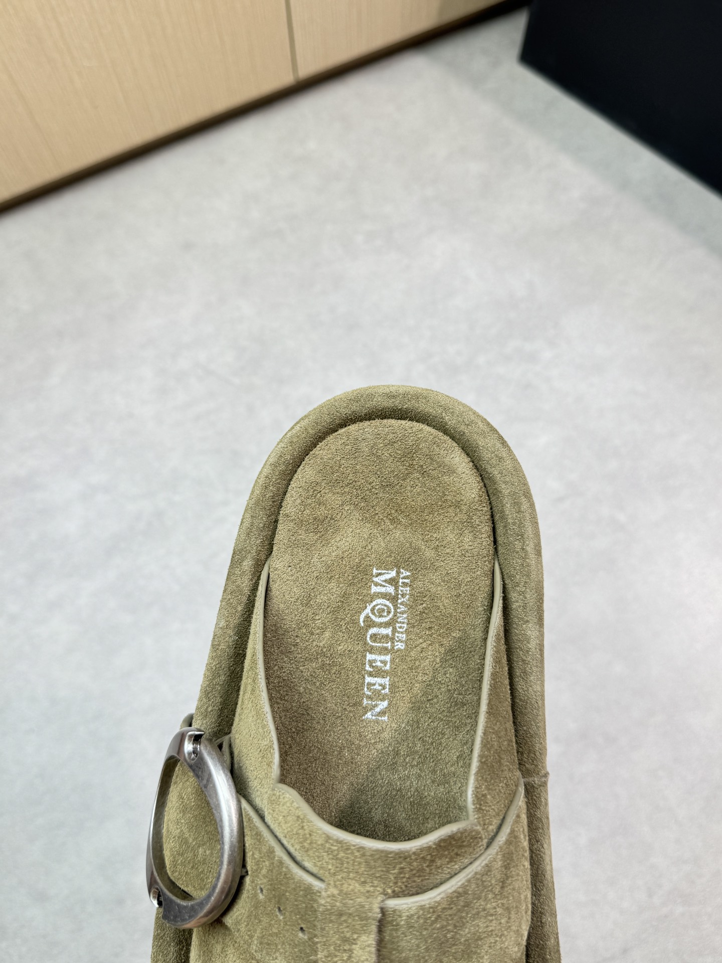 Alexander McQueen Leather Buckle Mule Sandals - Luxurious & Comfortable 8 i1746553546 4566 6