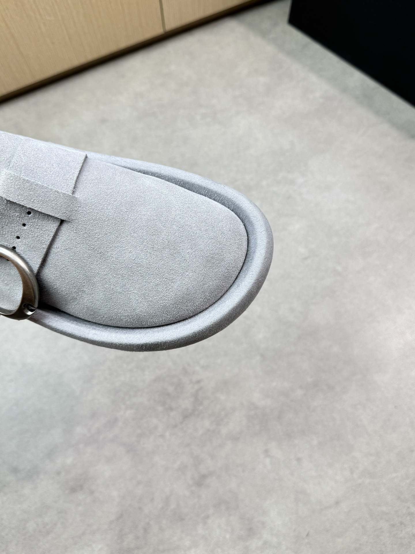 Alexander McQueen Women's Nappa Leather Buckle Light Gray Slide Sandals 7 i1746553556 412 5
