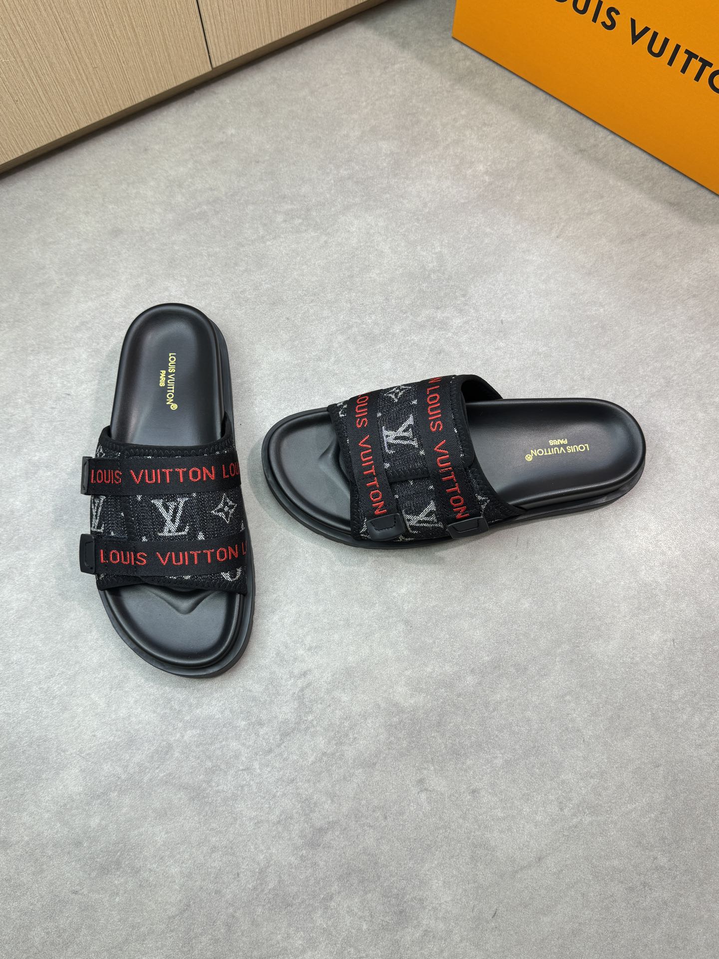 Louis Vuitton Monogram Canvas Sandals - Stylish & Comfortable Slides 3 i1746636632 7390 1