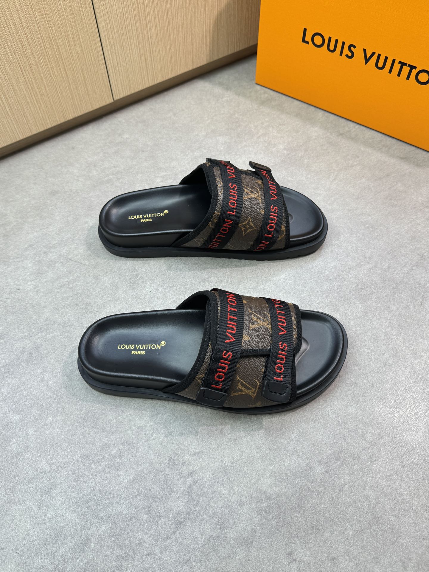 Louis Vuitton Men's Monogram Canvas Sandal Comfortable and Stylish 1 Louis Vuitton Men's Monogram Canvas Sandal Comfortable and Stylish
