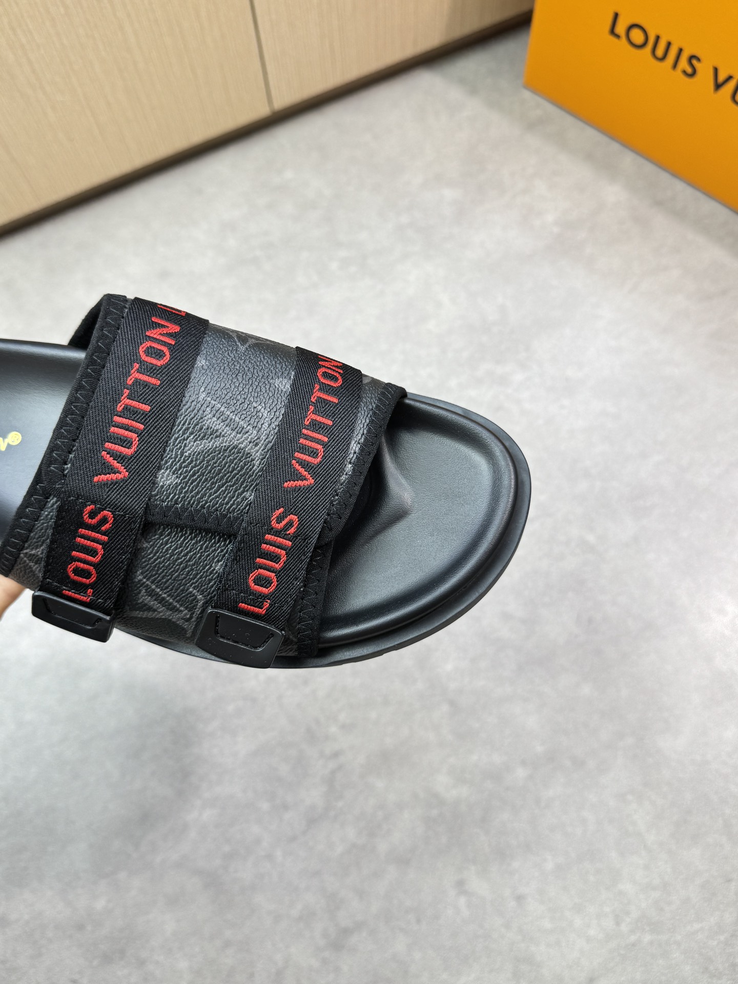 Louis Vuitton Monogram Canvas Sandals - Comfortable & Stylish Slides 7 i1746636664 3714 5