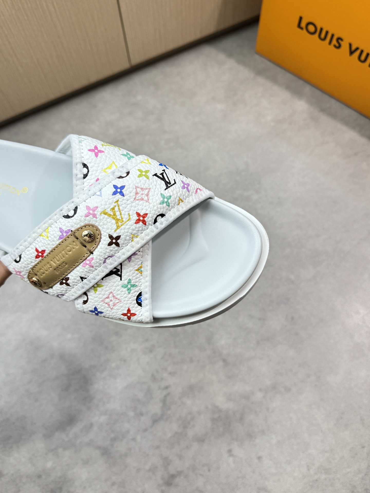 Louis Vuitton Women's White Monogram Canvas Cross Strap Flat Sandals Slides 7 i1746637264 3908 5