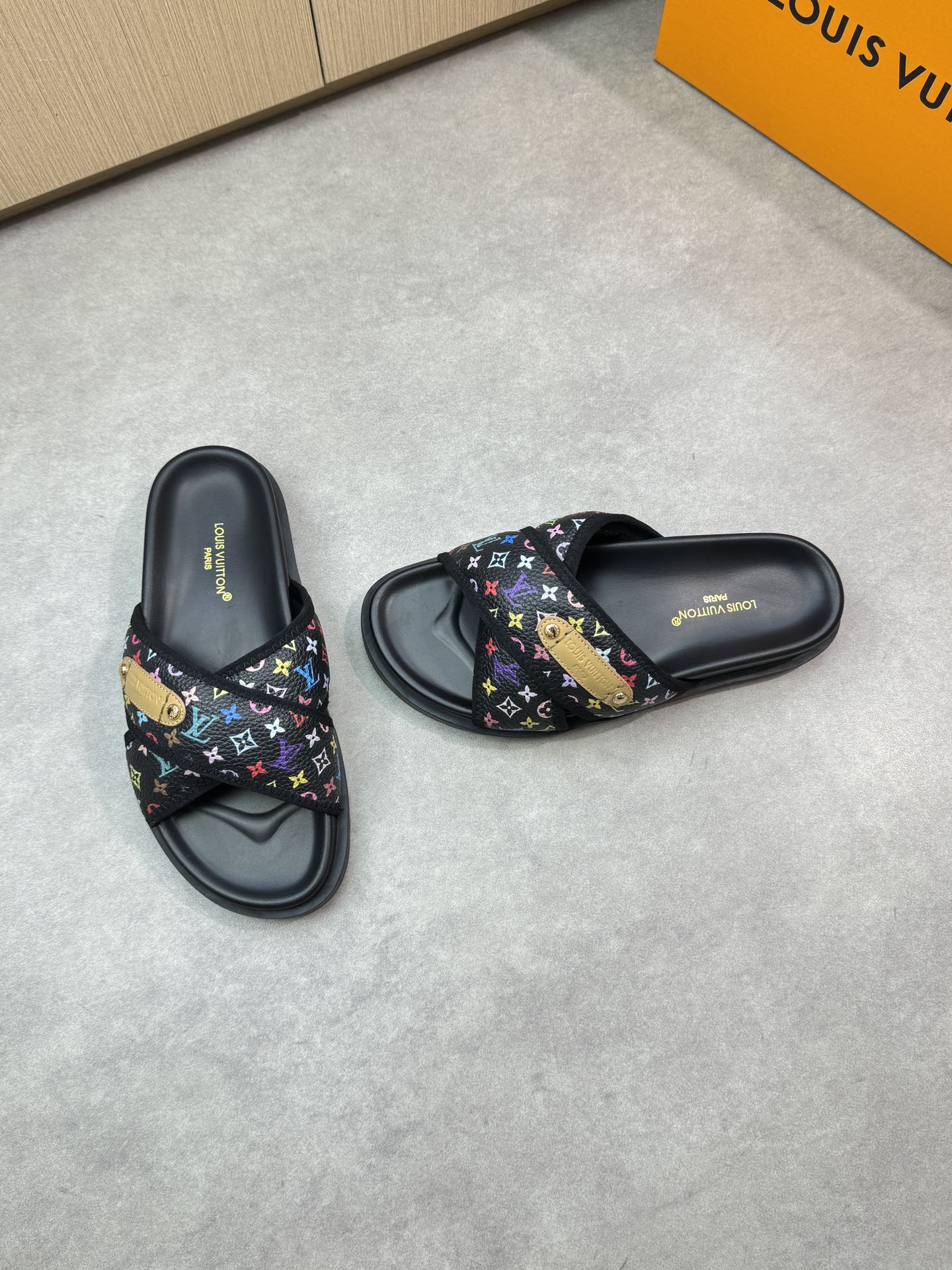 Louis Vuitton Casual Slides – Premium Quality Designer Sandals, Sizes 39-44 3 i1746637334 431 1