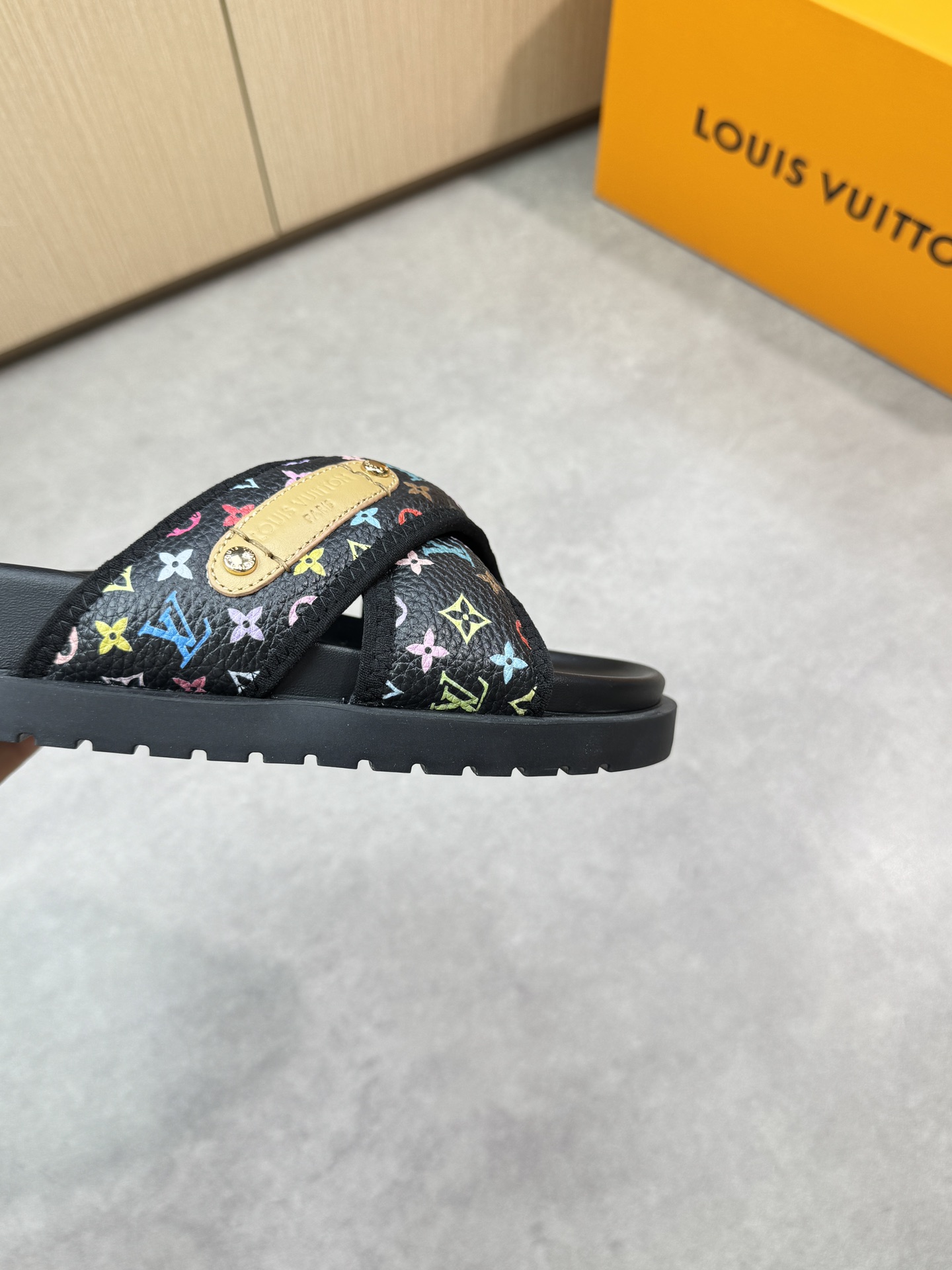 Louis Vuitton Casual Slides – Premium Quality Designer Sandals, Sizes 39-44 9 i1746637334 8899 7