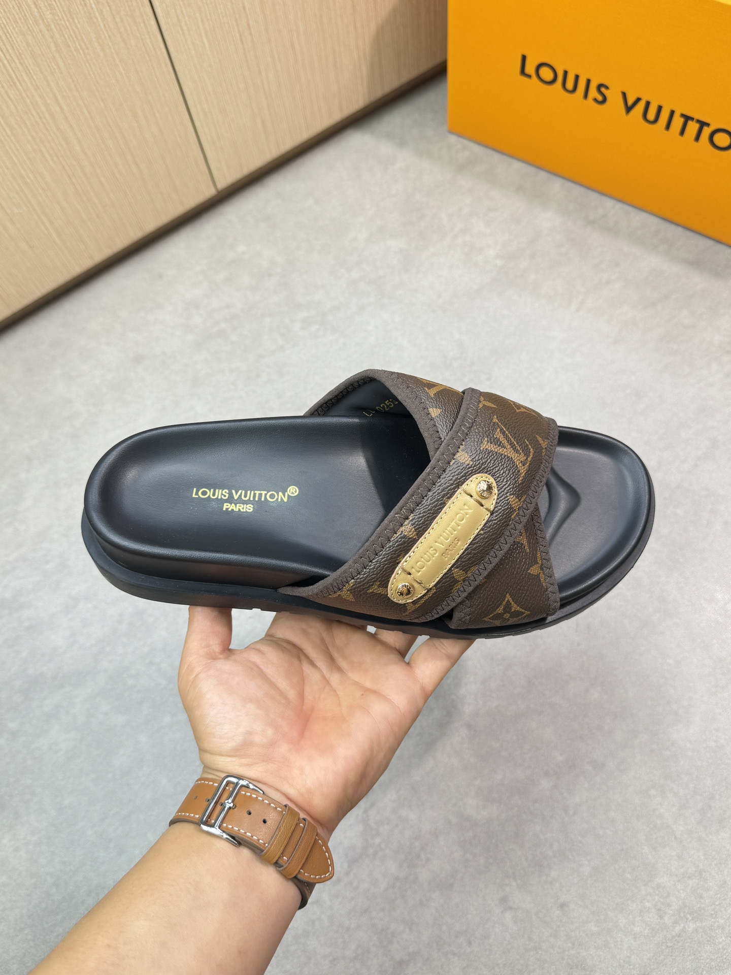 Louis Vuitton Monogram Canvas Sandals, Comfortable & Stylish, Size 39-44 5 i1746637365 1547 3