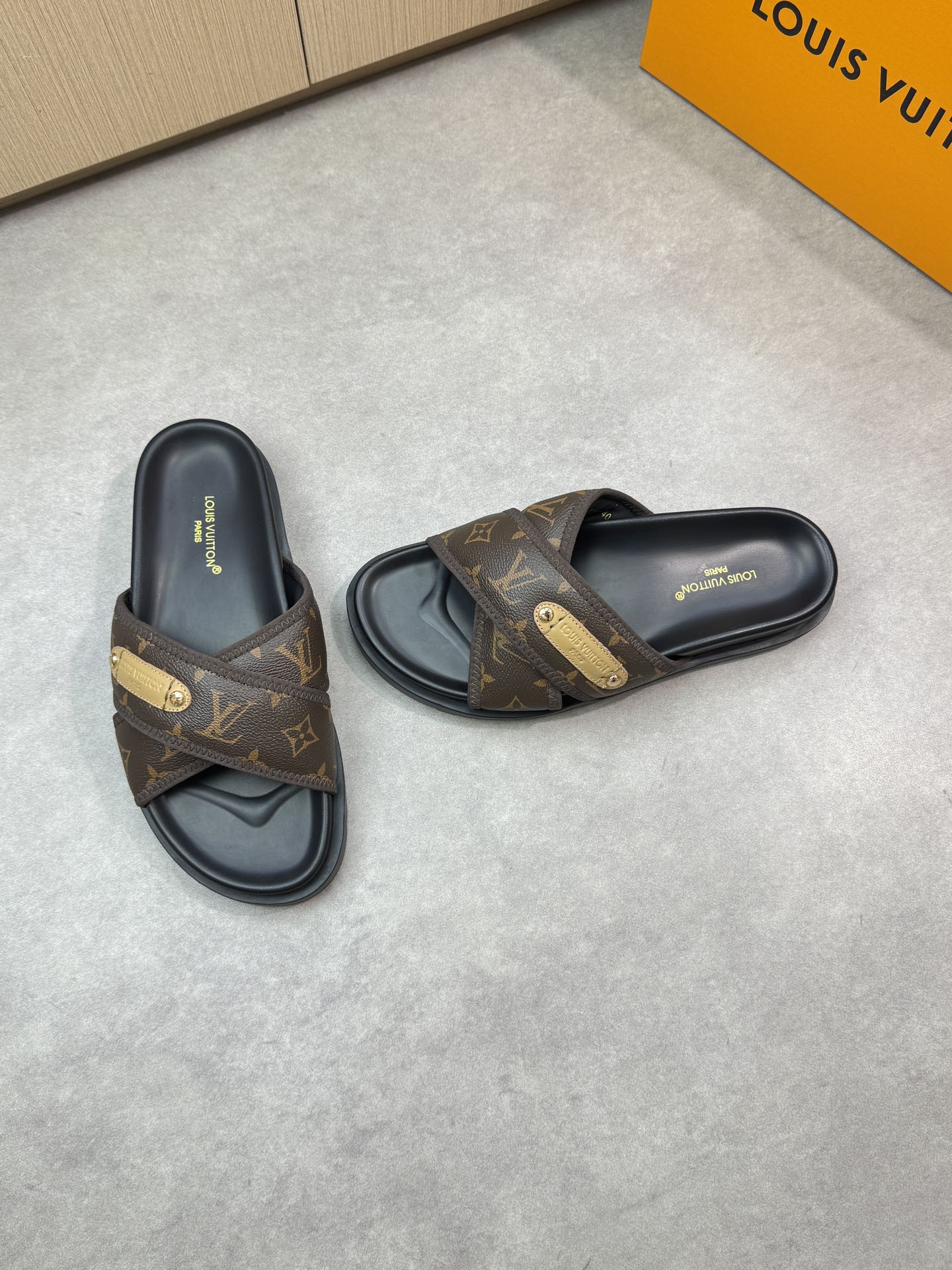 Louis Vuitton Monogram Canvas Sandals, Comfortable & Stylish, Size 39-44 3 i1746637365 4135 1