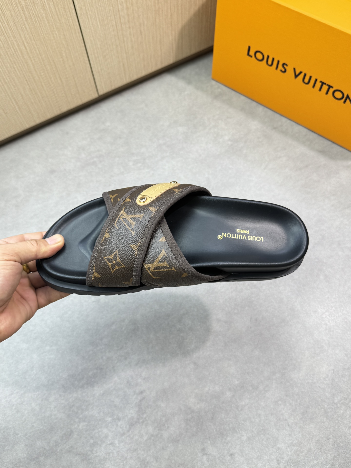 Louis Vuitton Monogram Canvas Sandals, Comfortable & Stylish, Size 39-44 6 i1746637365 5261 4