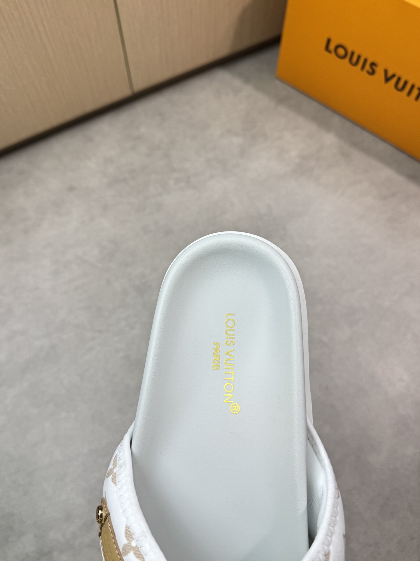 Louis Vuitton Women's Sandal Cross Strap Luxury Slide White, Sizes 39-44 8 i1746637743 331 6