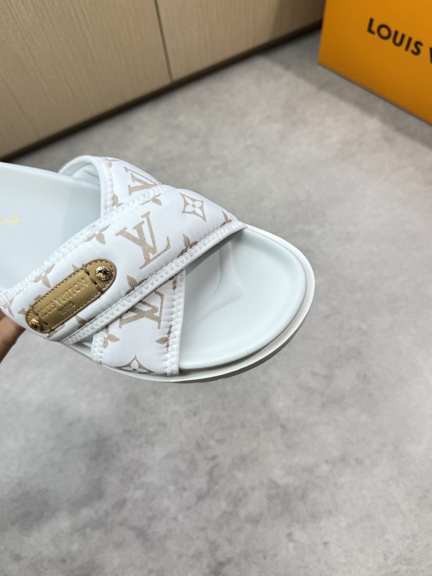 Louis Vuitton Women's Sandal Cross Strap Luxury Slide White, Sizes 39-44 7 i1746637743 5008 5