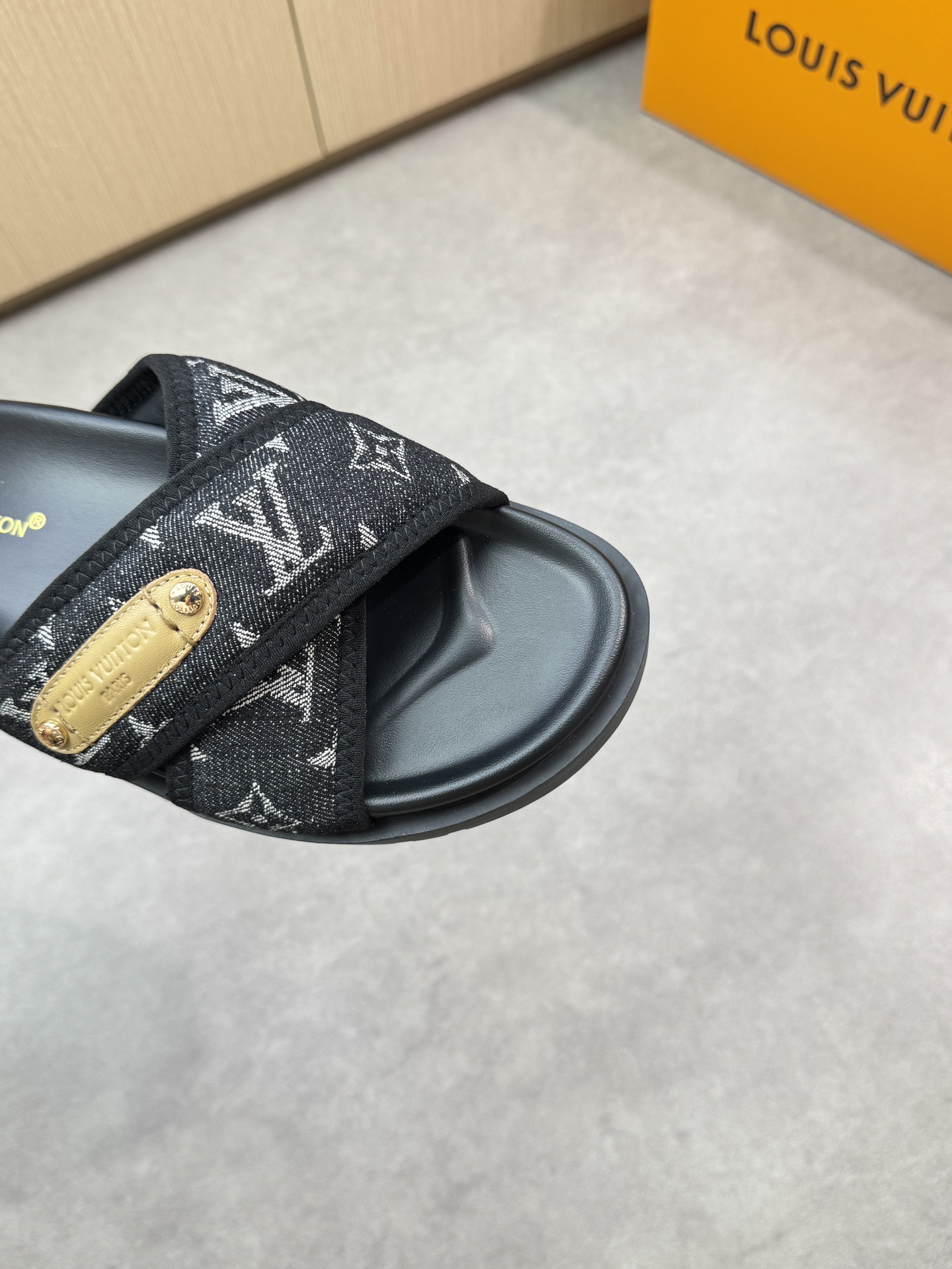 Louis Vuitton Black Logo Cross Strap Sandals Luxury Comfort Slides 7 i1746637881 5228 5