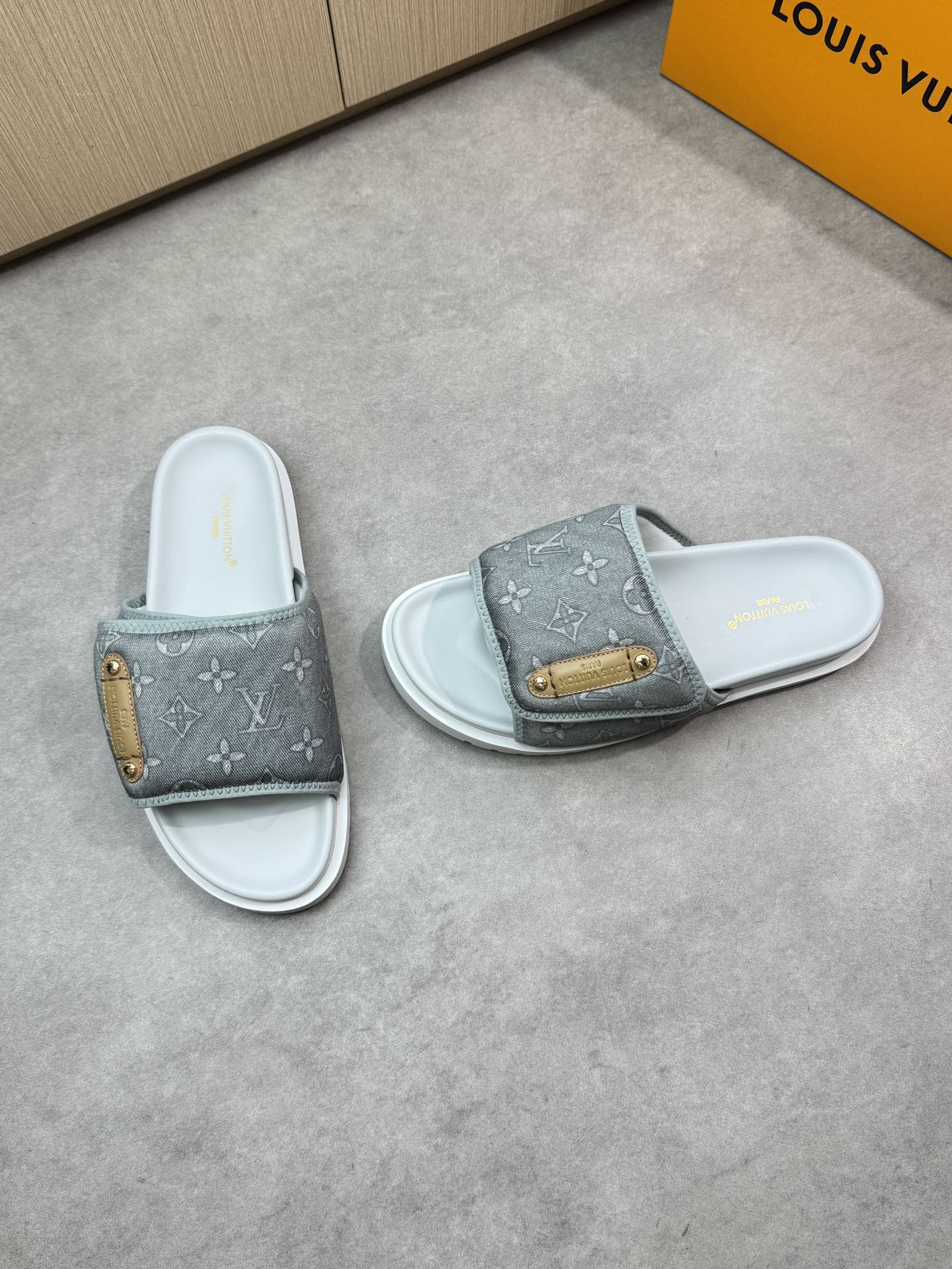 Louis Vuitton Monogram Fabric Summer Beach Slide Sandals for Men (Gray) 3 i1746638169 1615 1