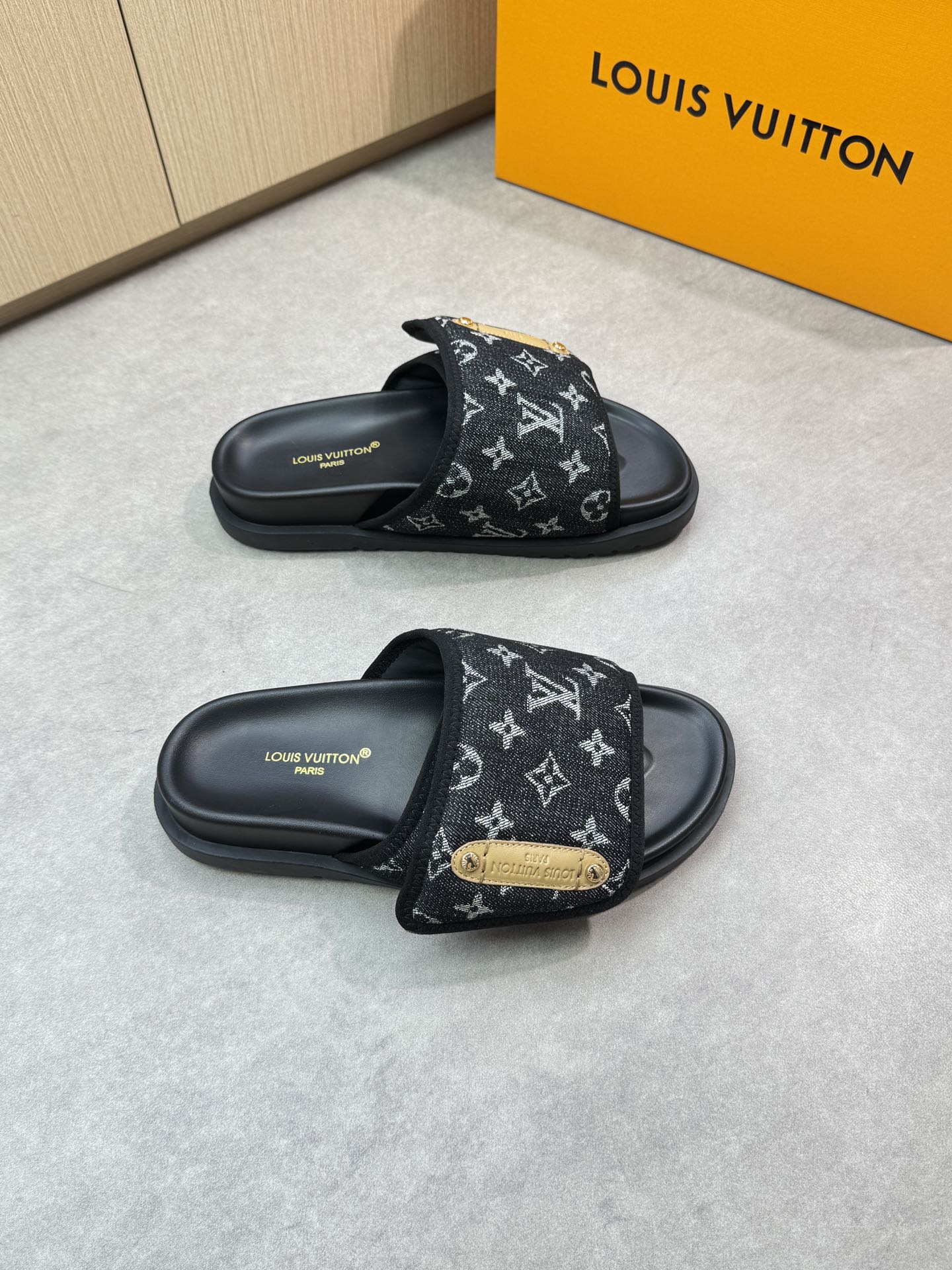 Louis Vuitton Monogram Canvas Sandal Comfortable Beach Pool Slides for Men 1 Louis Vuitton Monogram Canvas Sandal Comfortable Beach Pool Slides for Men