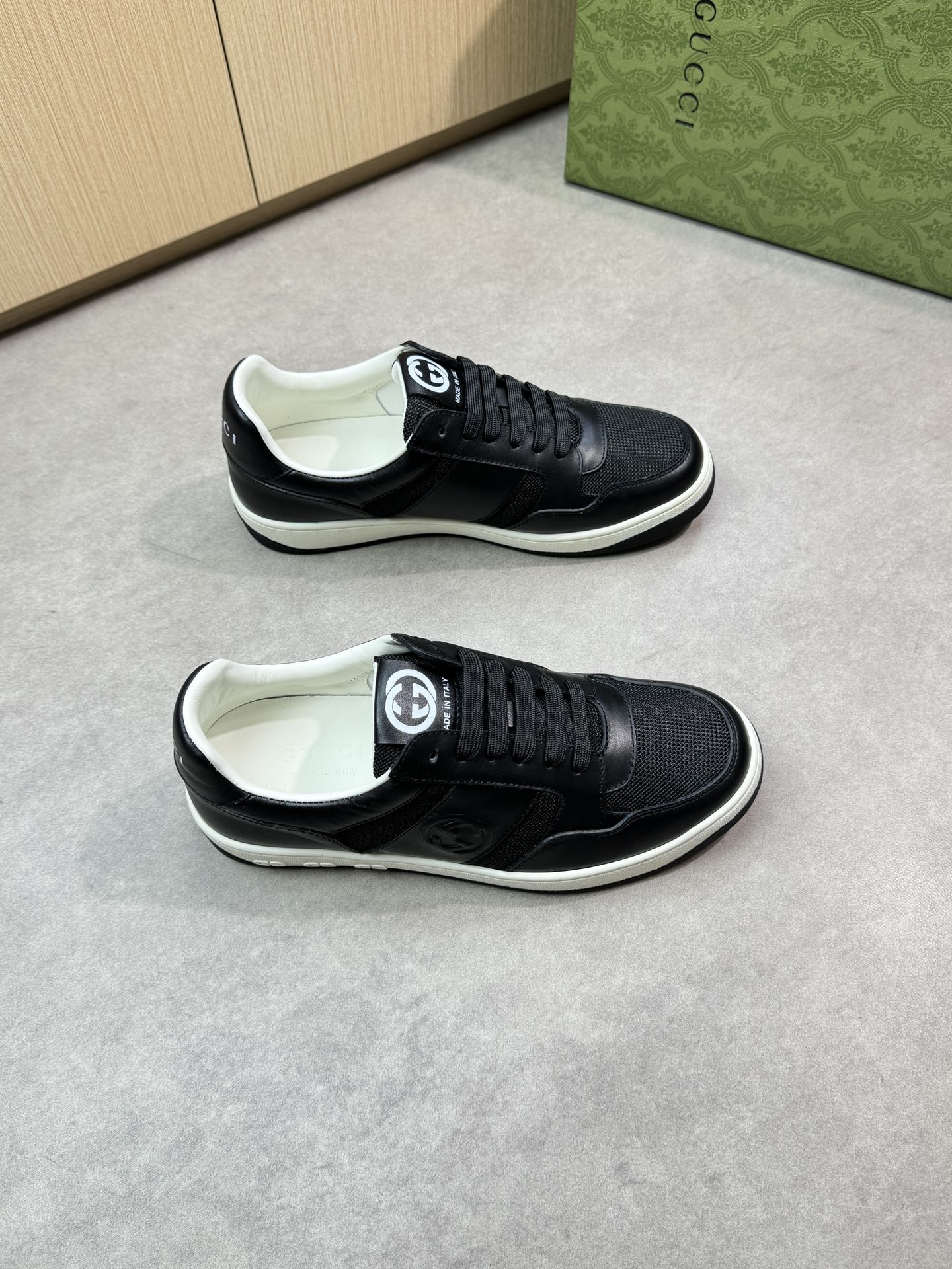 Gucci Men's Black Leather and Canvas Lace Up Fashion Sneakers 1 Gucci Men's Black Leather and Canvas Lace Up Fashion Sneakers