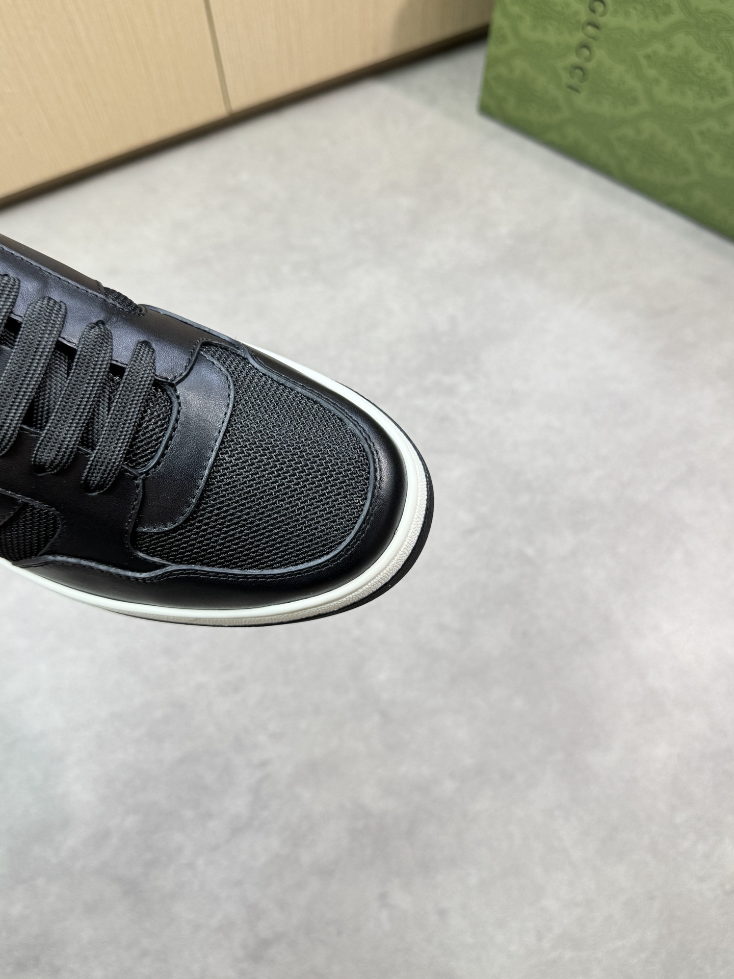 Gucci Men's Black Leather and Canvas Lace Up Fashion Sneakers 7 i1746726398 8126 5