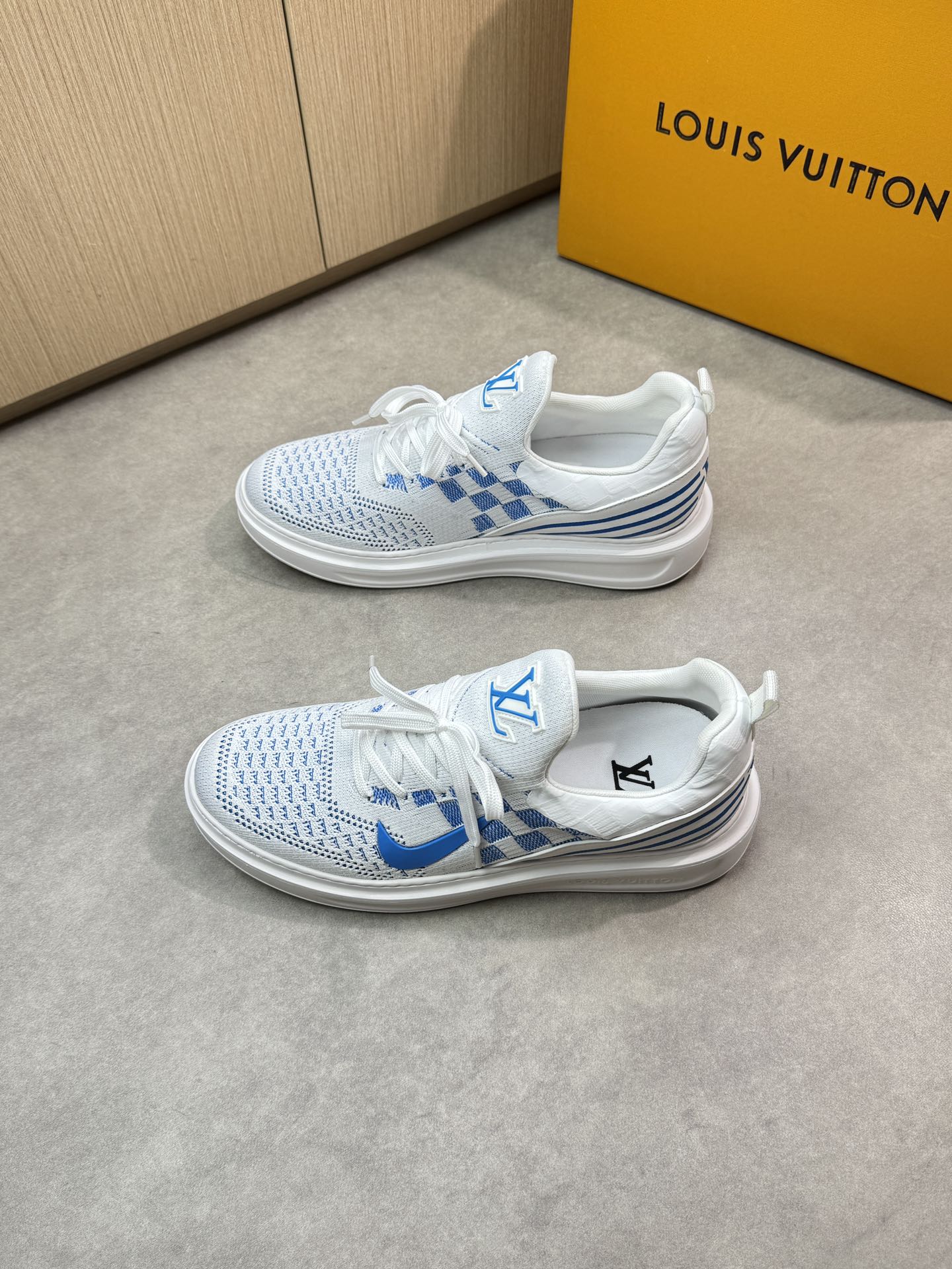 Louis Vuitton Men's Blue & White Knit Sneakers - High Quality, Size 39-44 4 i1746726843 6142 2