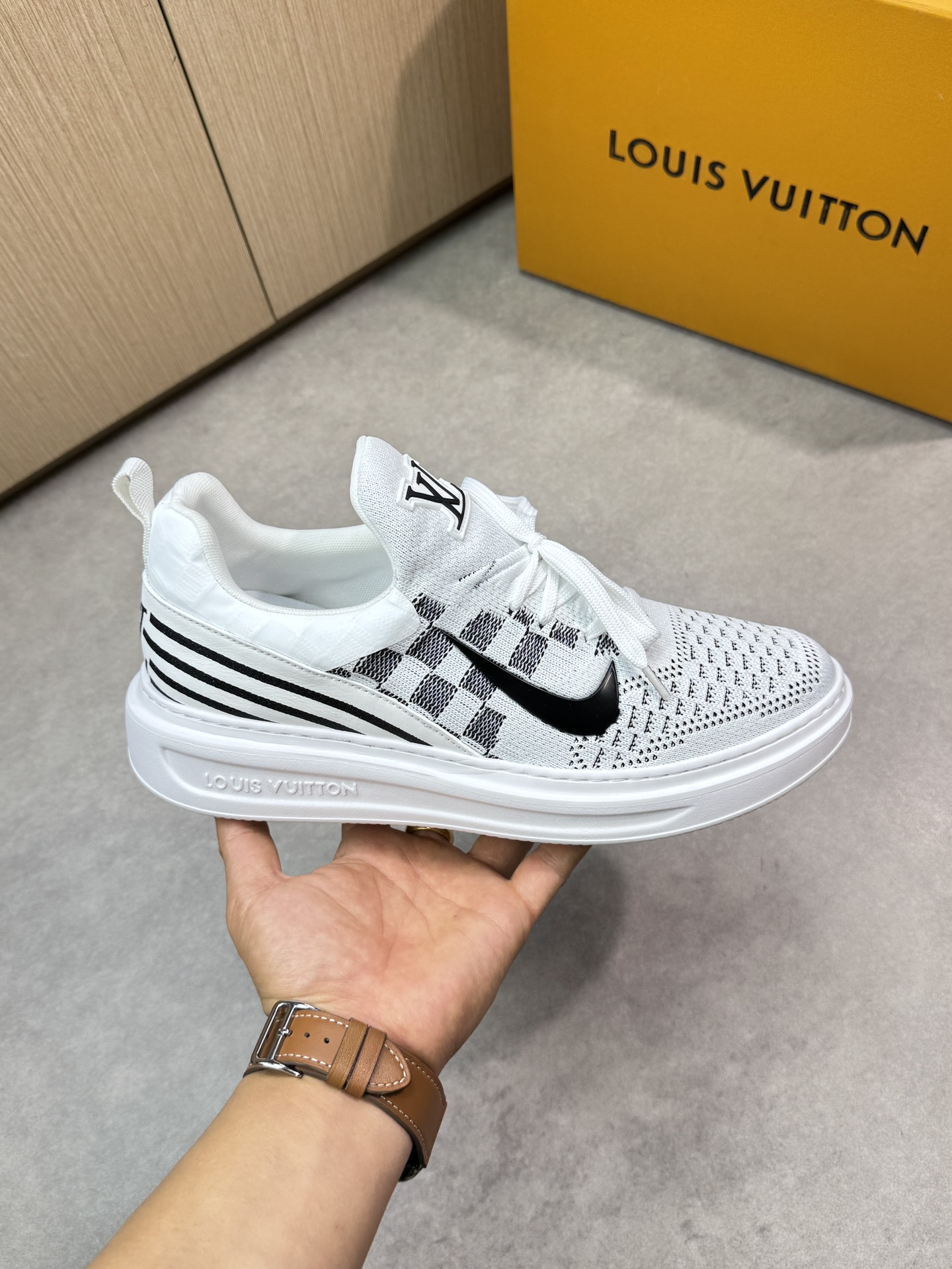 Louis Vuitton White Knit Sneakers with TPU Sole and Designer Accents 5 i1746726857 3934 3