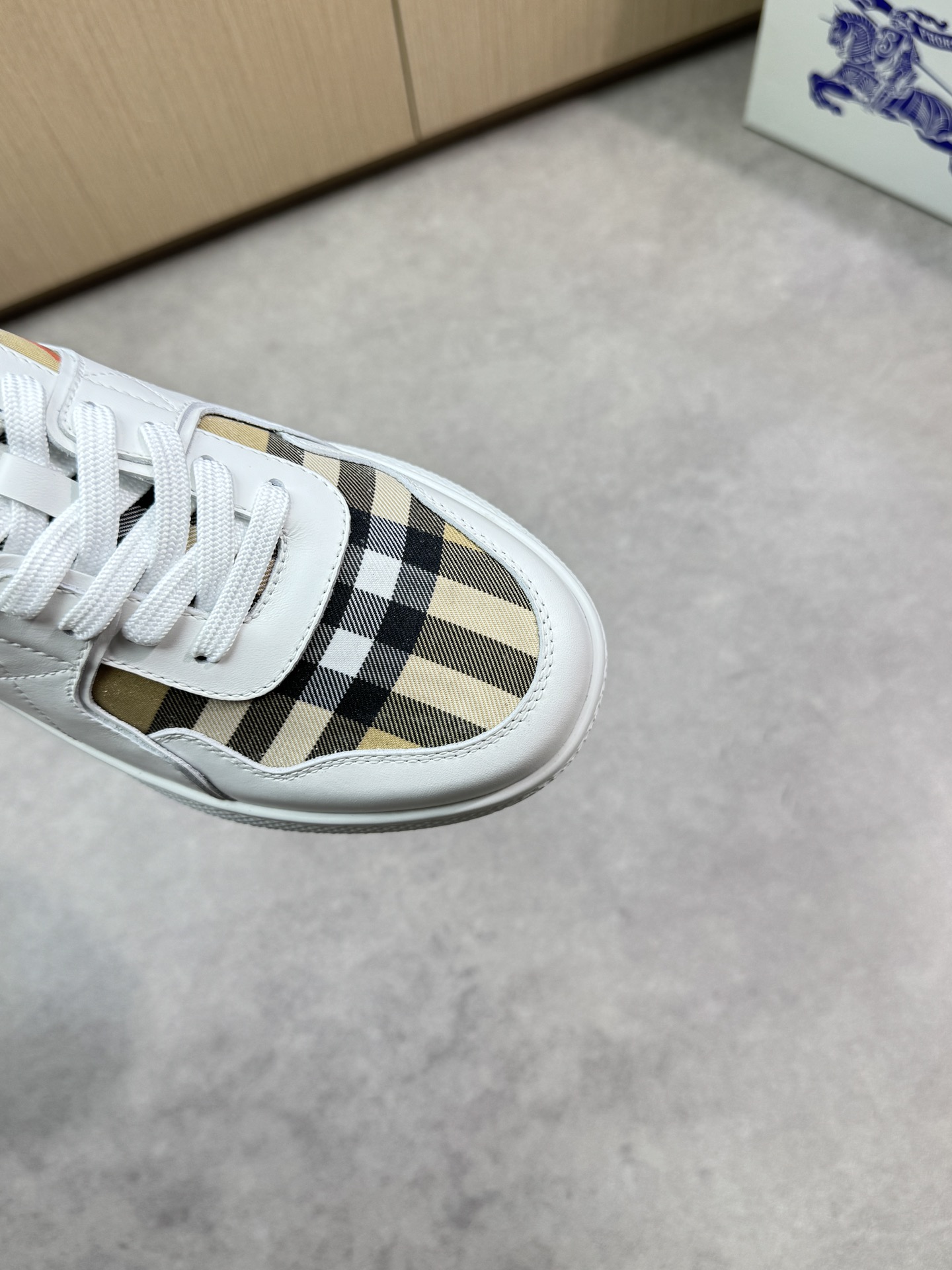 Burberry Men's White Leather & Check Sneakers - Premium Quality & Comfort 7 i1746982845 3838 5