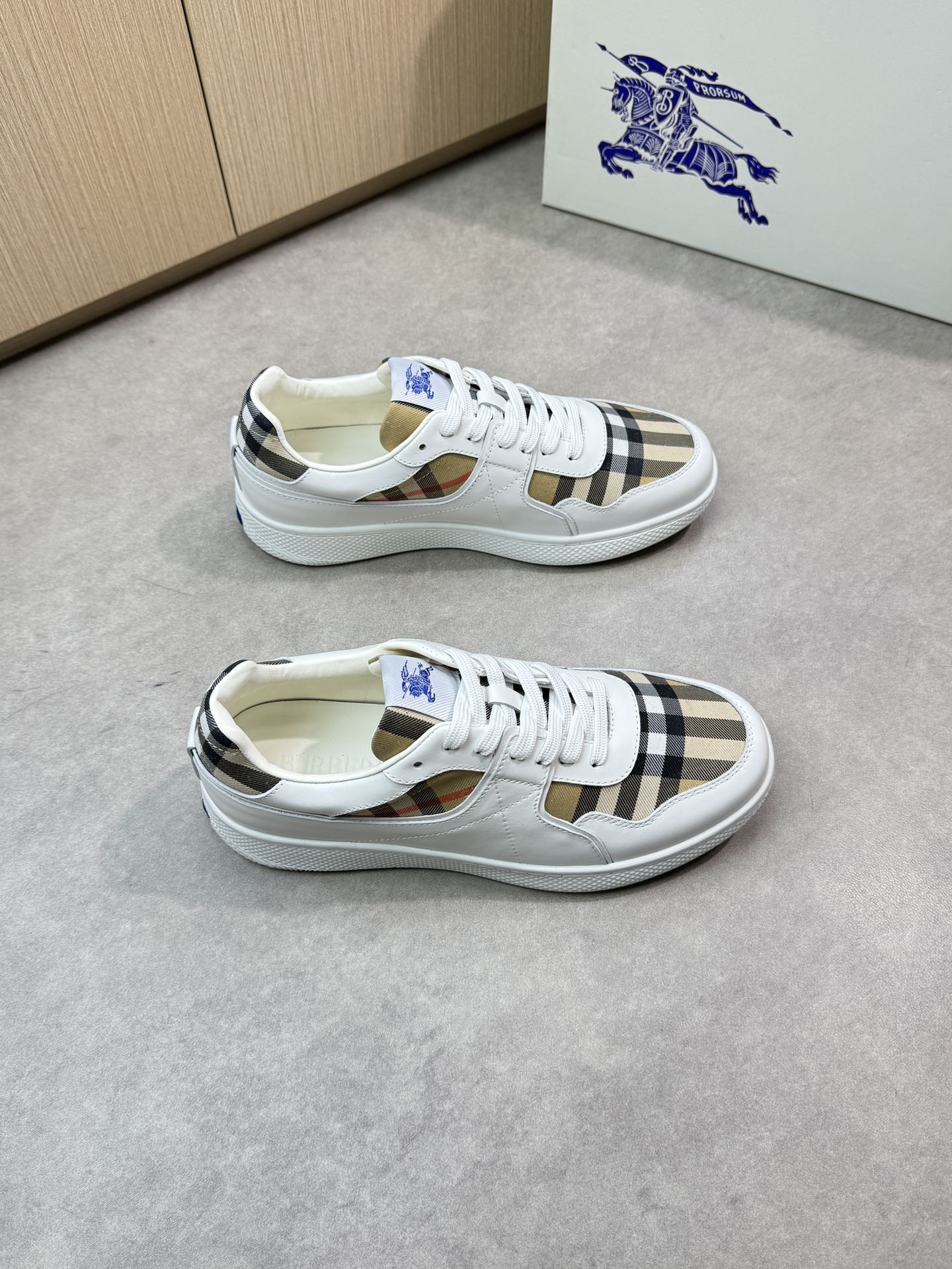 Burberry Men's White Leather & Check Sneakers - Premium Quality & Comfort 2 i1746982845 8946 0
