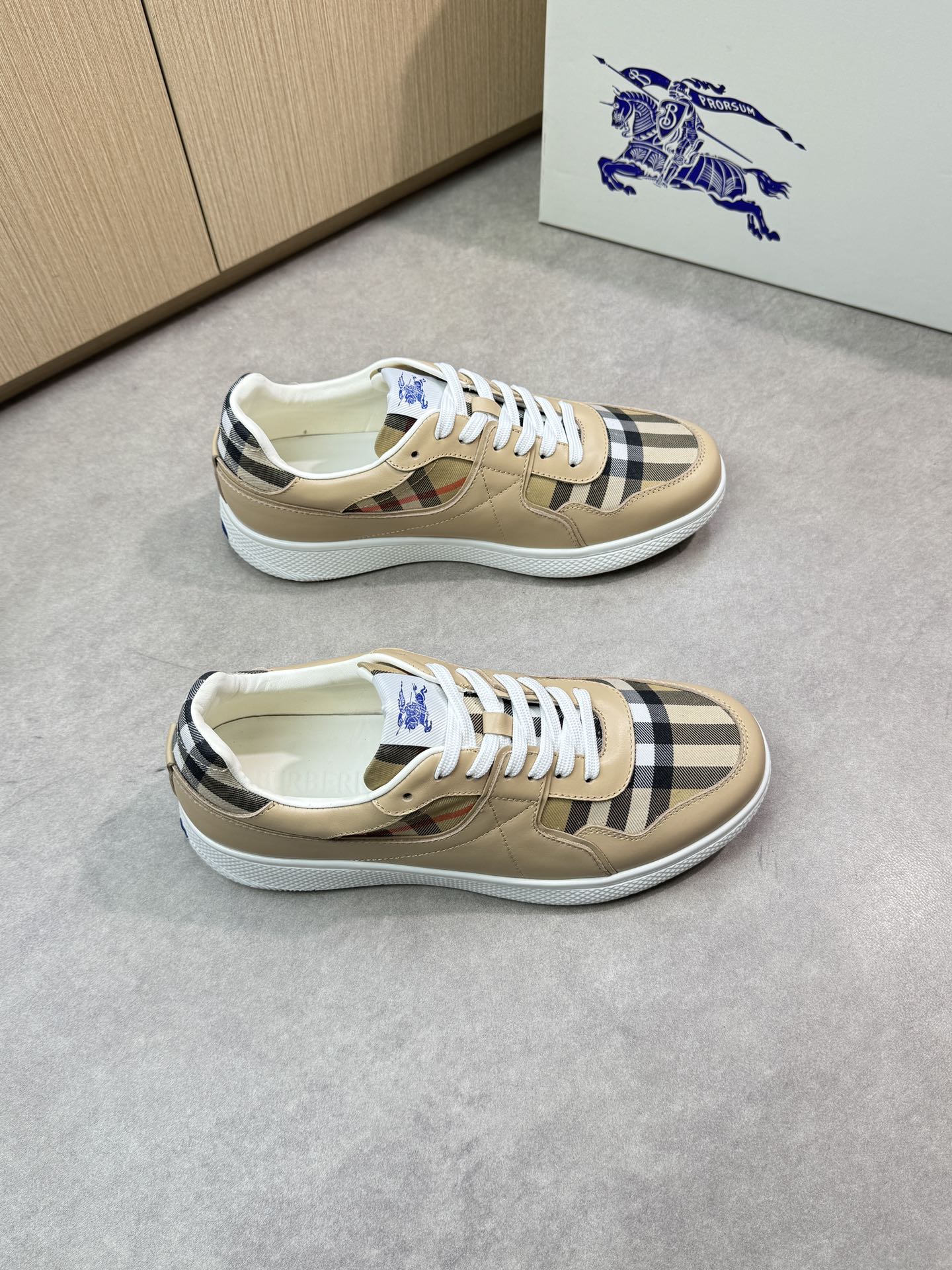 Burberry Men's Check Leather Trim Sneakers Casual Shoes 2 i1746982975 3546 0
