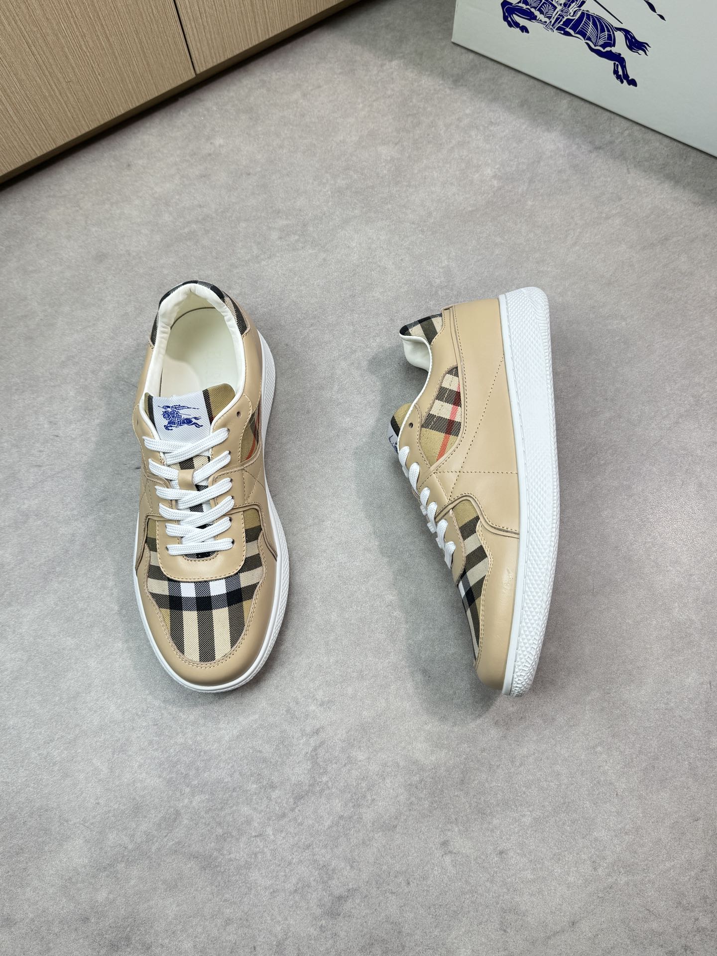 Burberry Men's Check Leather Trim Sneakers Casual Shoes 3 i1746982975 9975 1