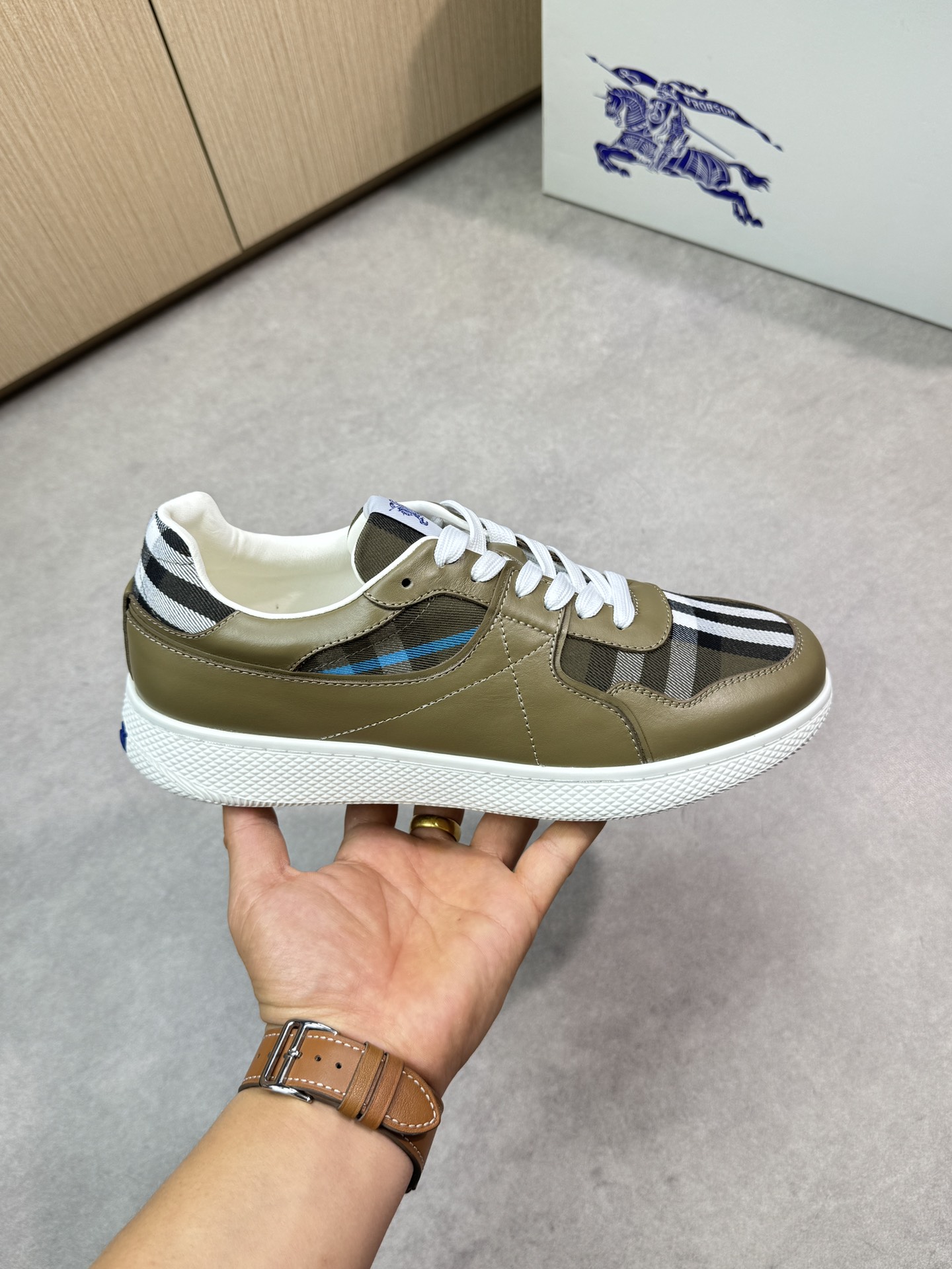 Burberry Men's Grainy Leather and Check Cotton Sneakers 5 i1746982988 7749 3