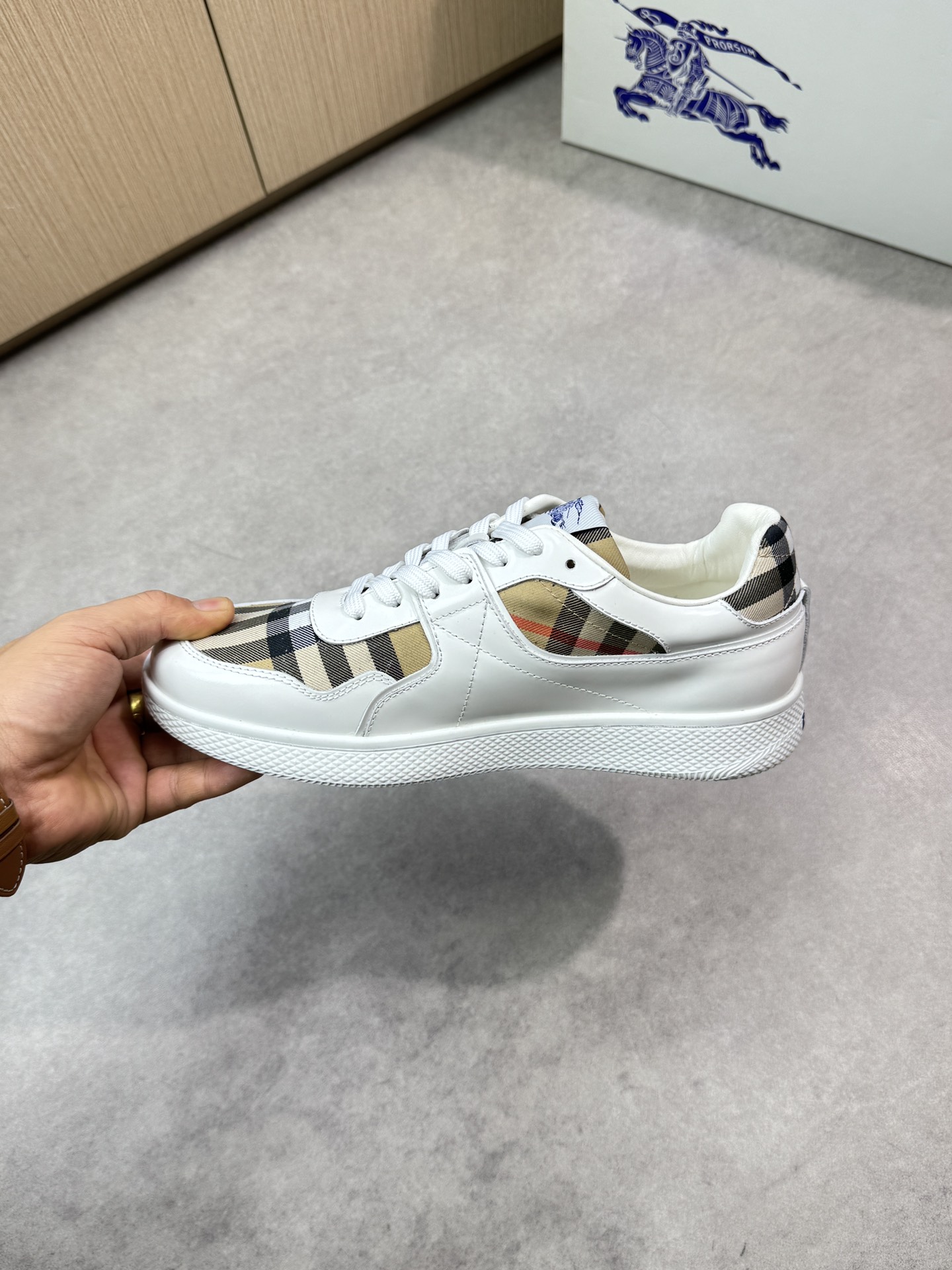 Burberry Men's White Leather Sneakers With Check Pattern, Sizes 38-44 6 i1746983699 711 4