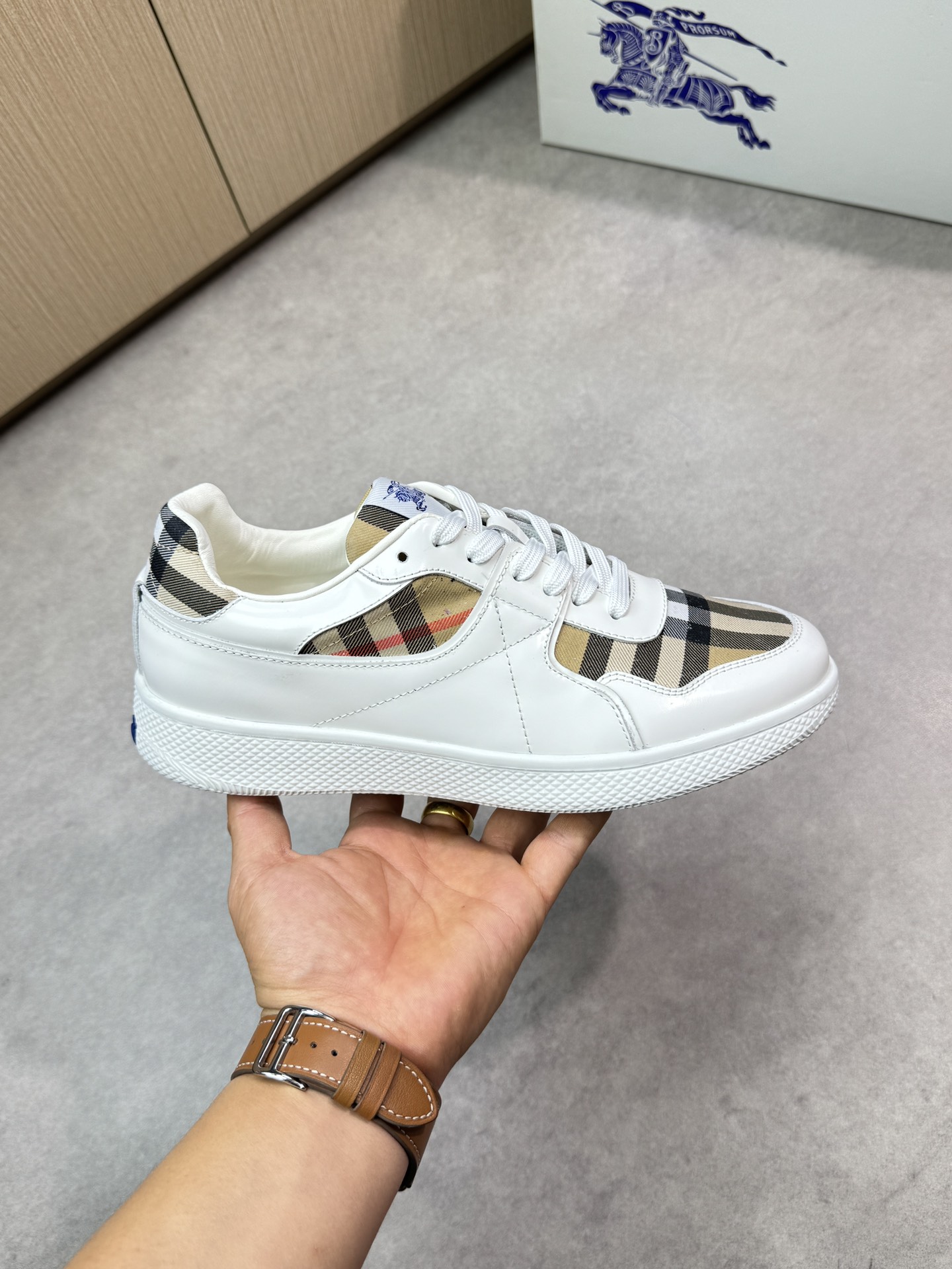Burberry Men's White Leather Sneakers With Check Pattern, Sizes 38-44 5 i1746983699 9176 3