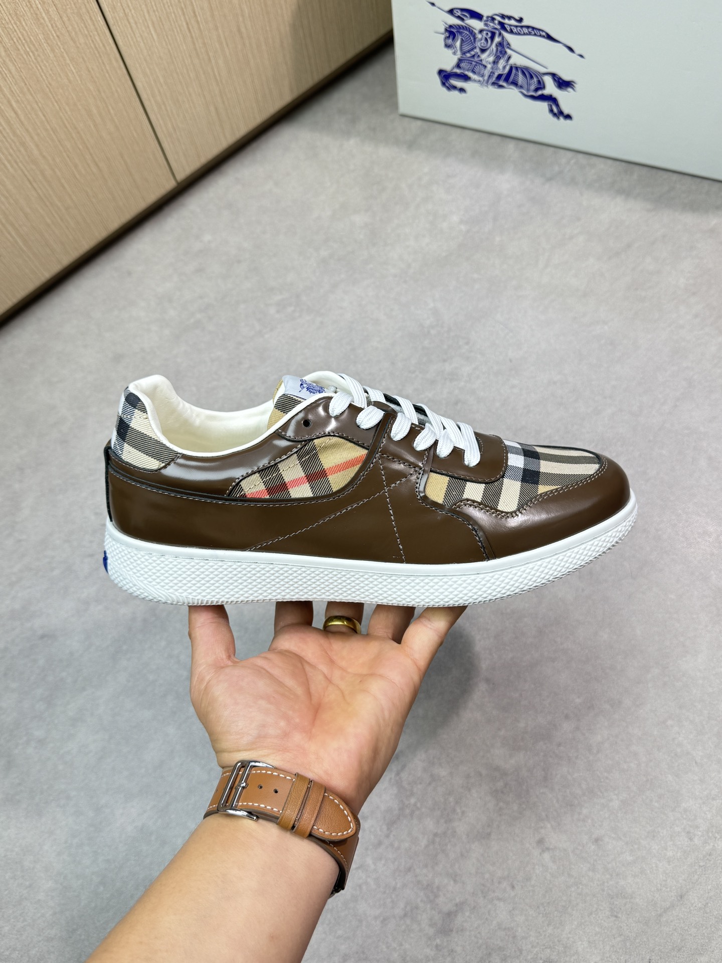 Burberry Men's Brown Leather and Check Canvas Low-Top Sneakers 5 i1746983737 1373 3