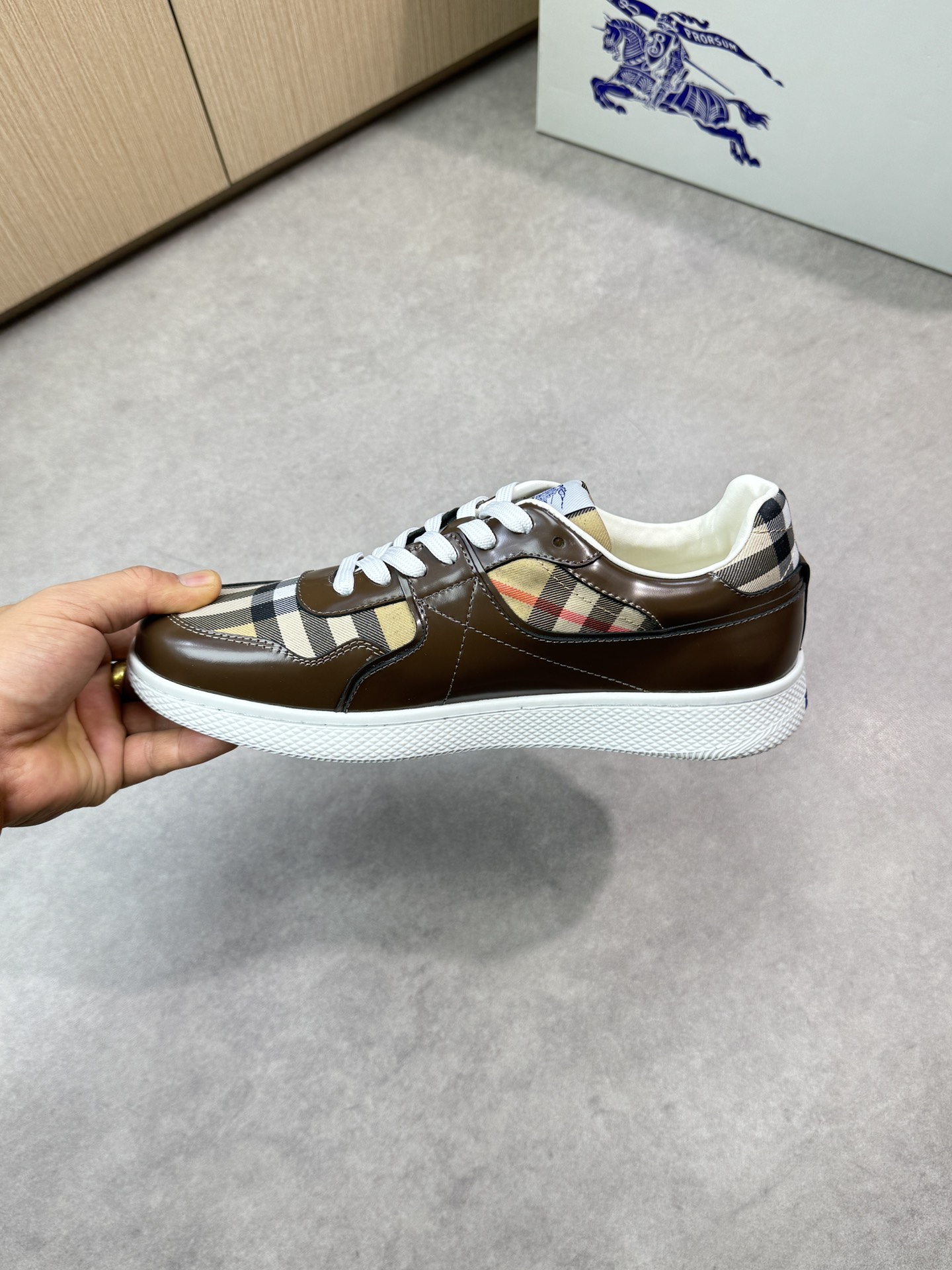 Burberry Men's Brown Leather and Check Canvas Low-Top Sneakers 6 i1746983737 8399 4
