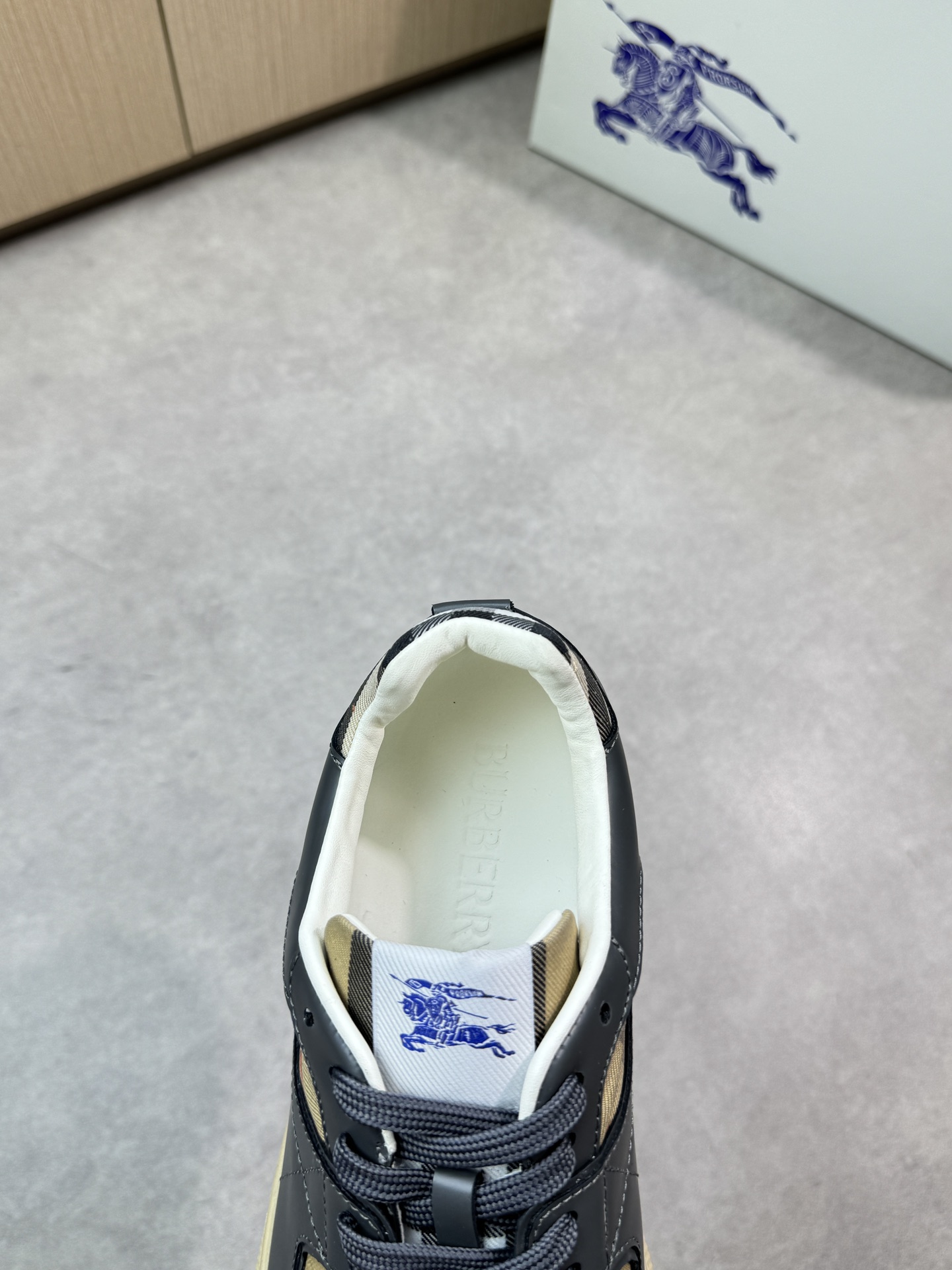 Burberry Men's Leather and Check Casual Sneakers - Classic Style 8 i1746983756 947 6