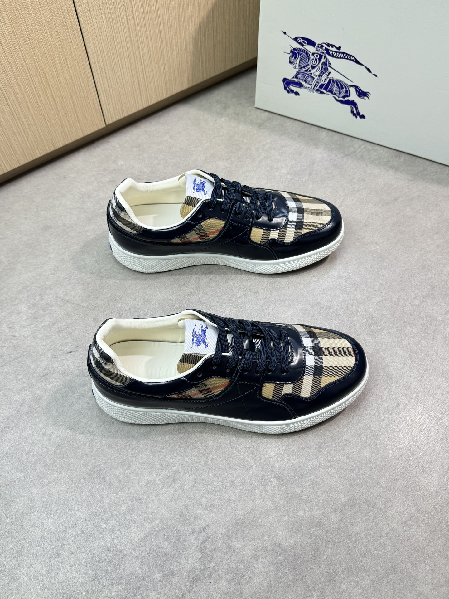 Burberry Men's Leather-Trimmed Check Sneakers, Classic Design 38-44 2 i1746983770 6072 0
