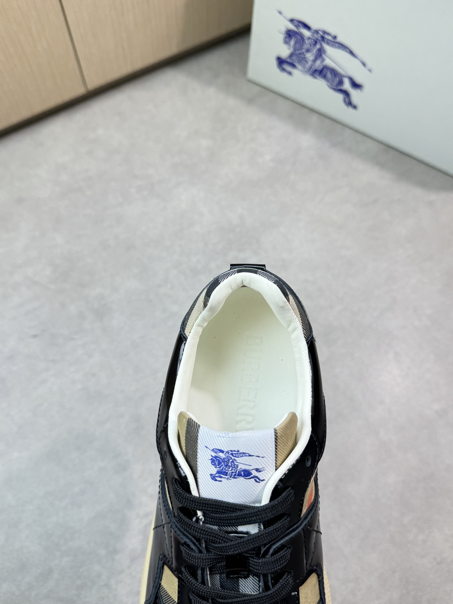 Burberry Men's Plaid Accent Leather Sneakers Classic Design Size 38-44 8 i1746983806 8993 6