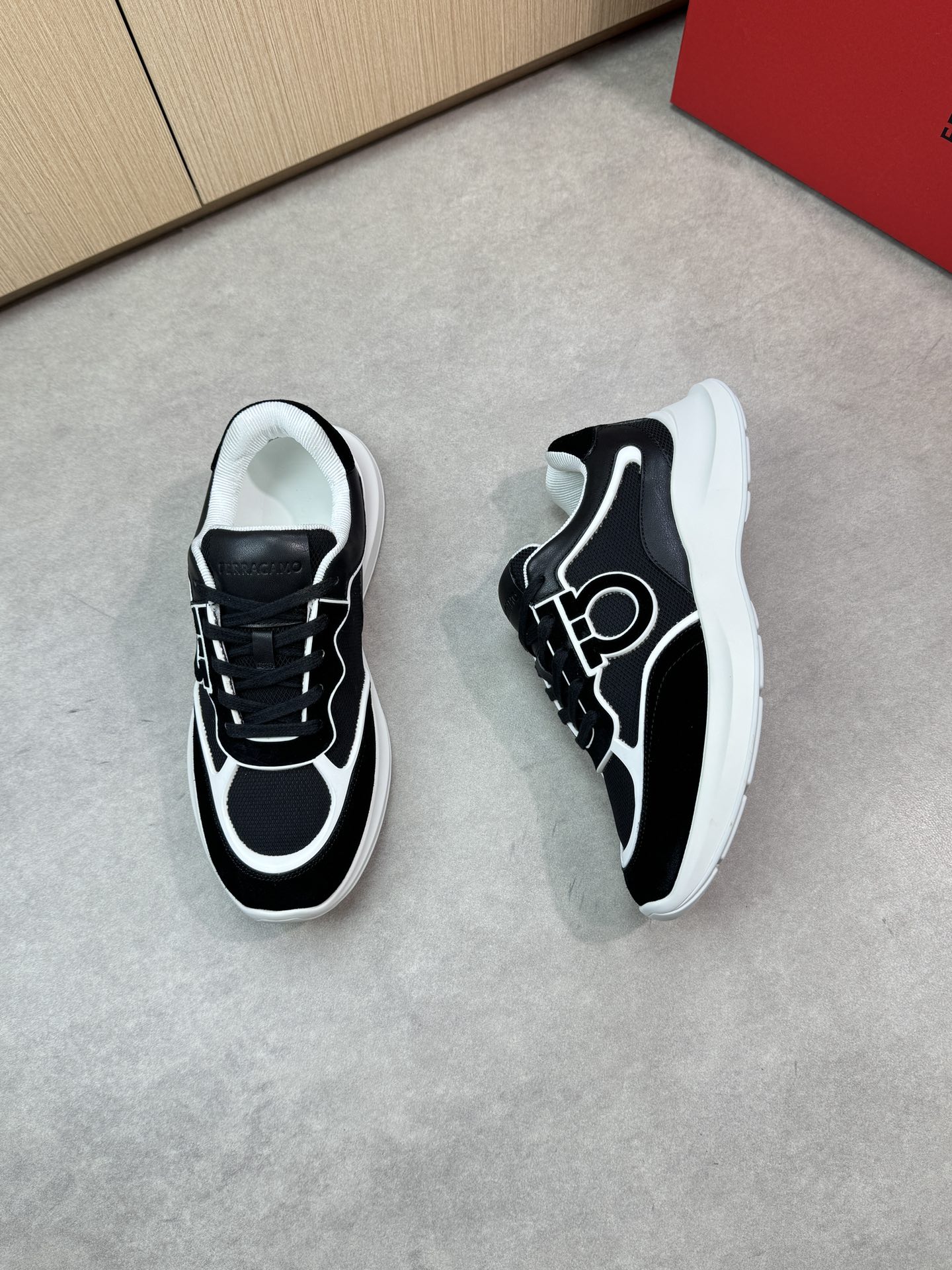 [Ferragamo Men