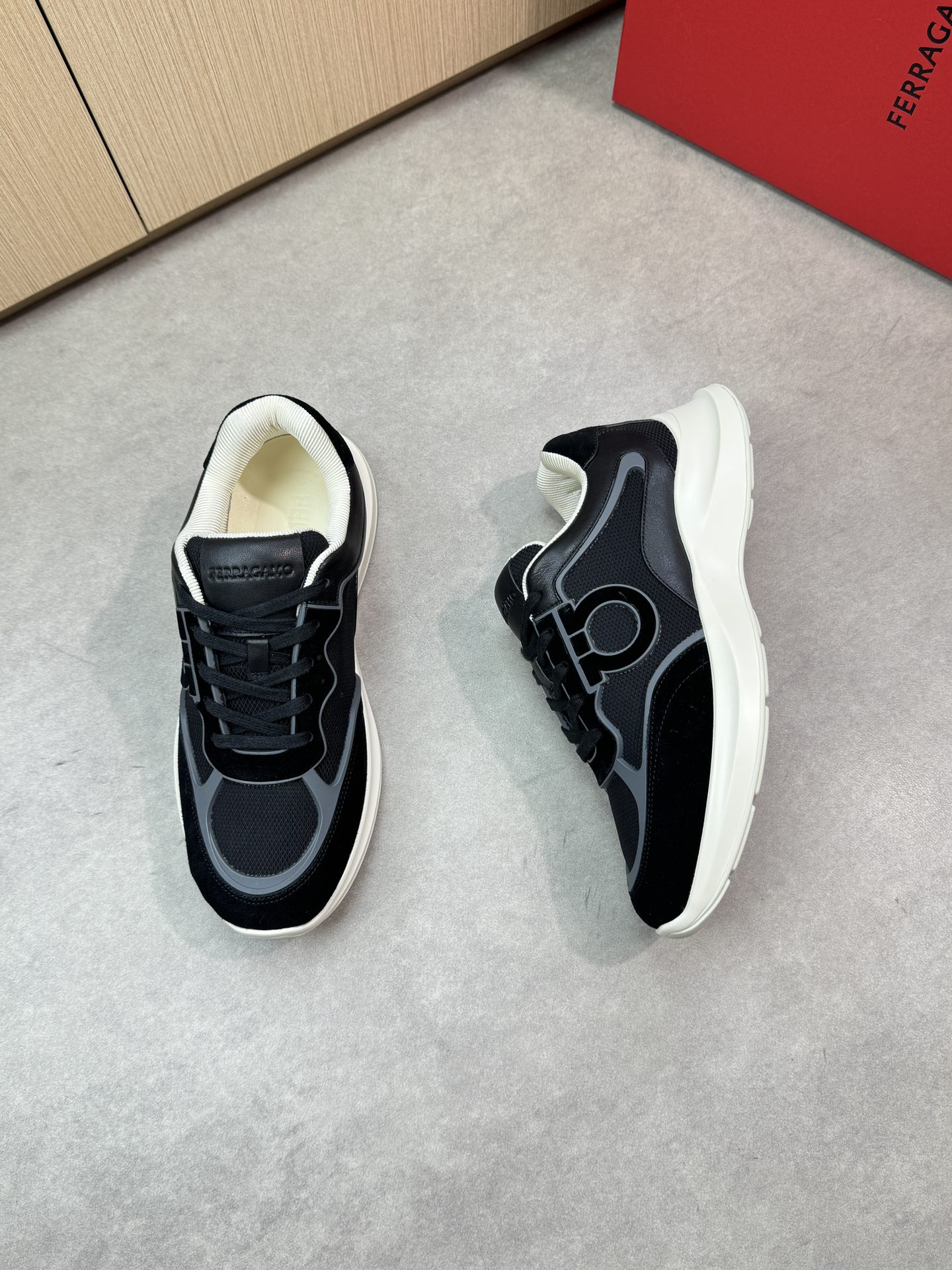 [Ferragamo Men