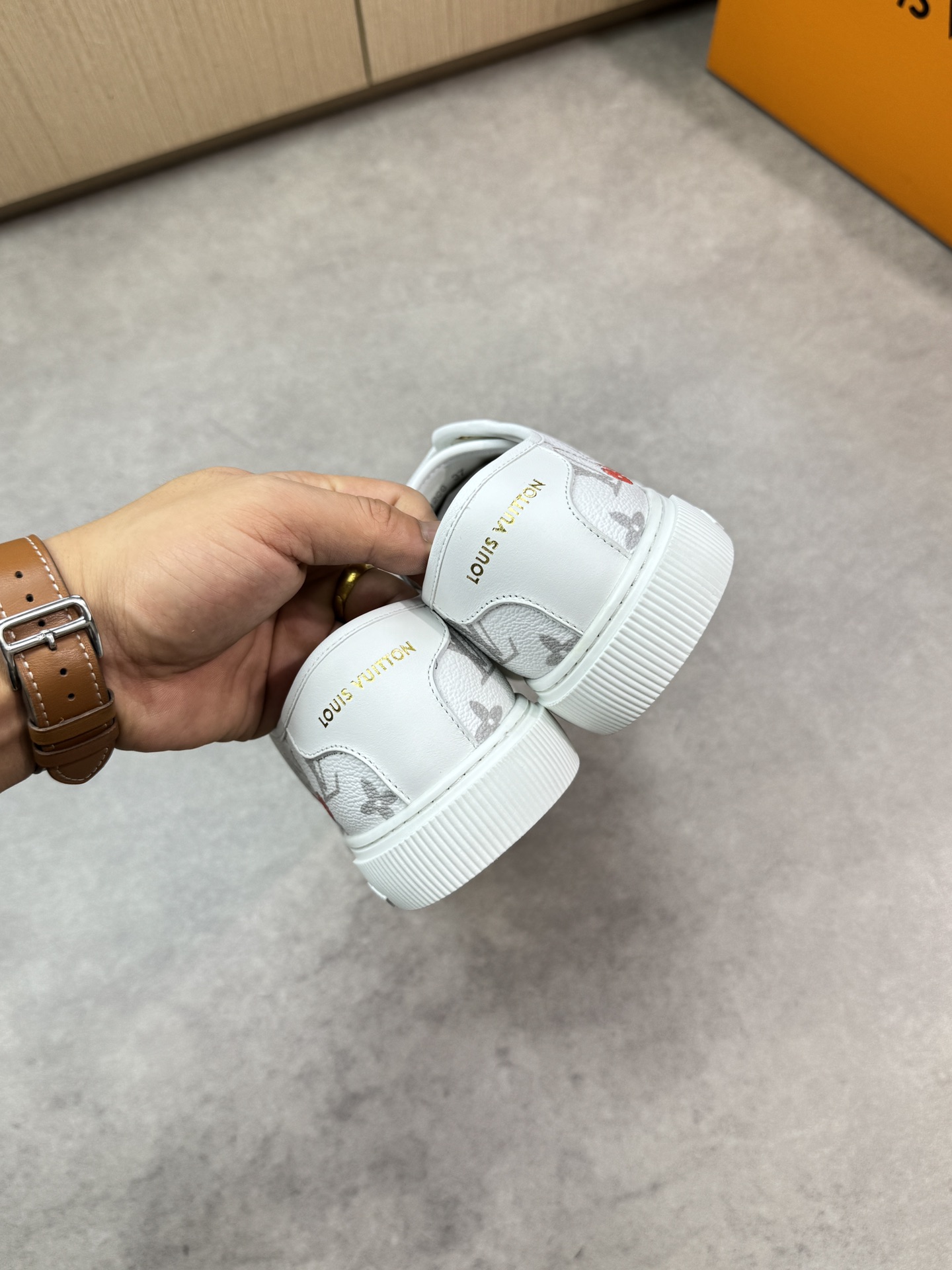 Louis Vuitton Casual Sneakers White Leather Monogram Couple Unisex Shoes 9 i1748537611 941 7