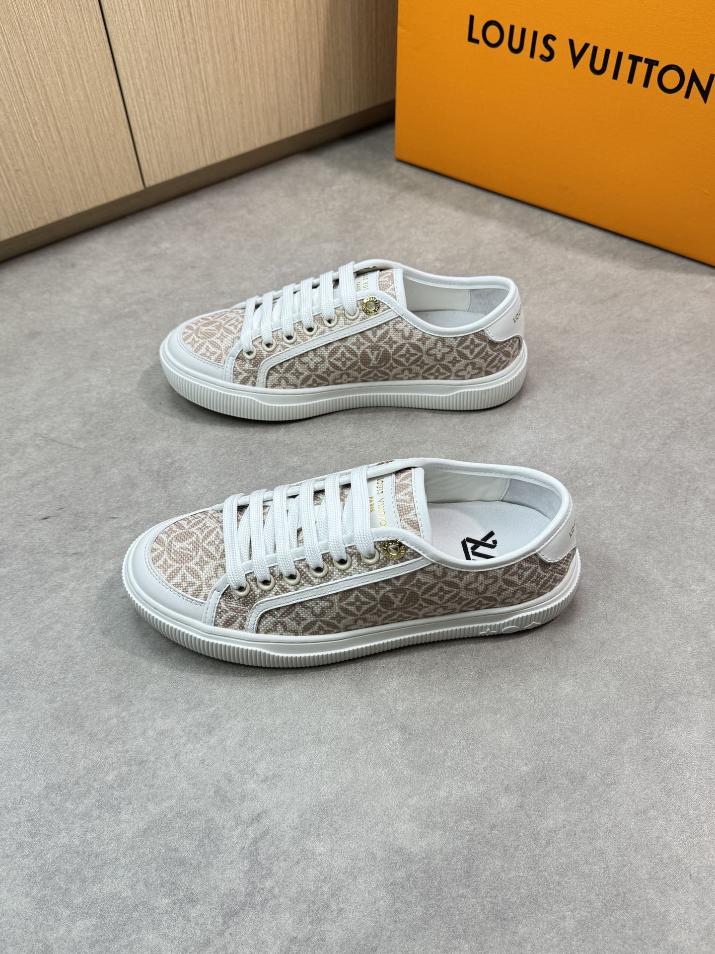 Louis Vuitton Women's LV Monogram Canvas Sneaker Beige/White 3 i1748537738 7182 2