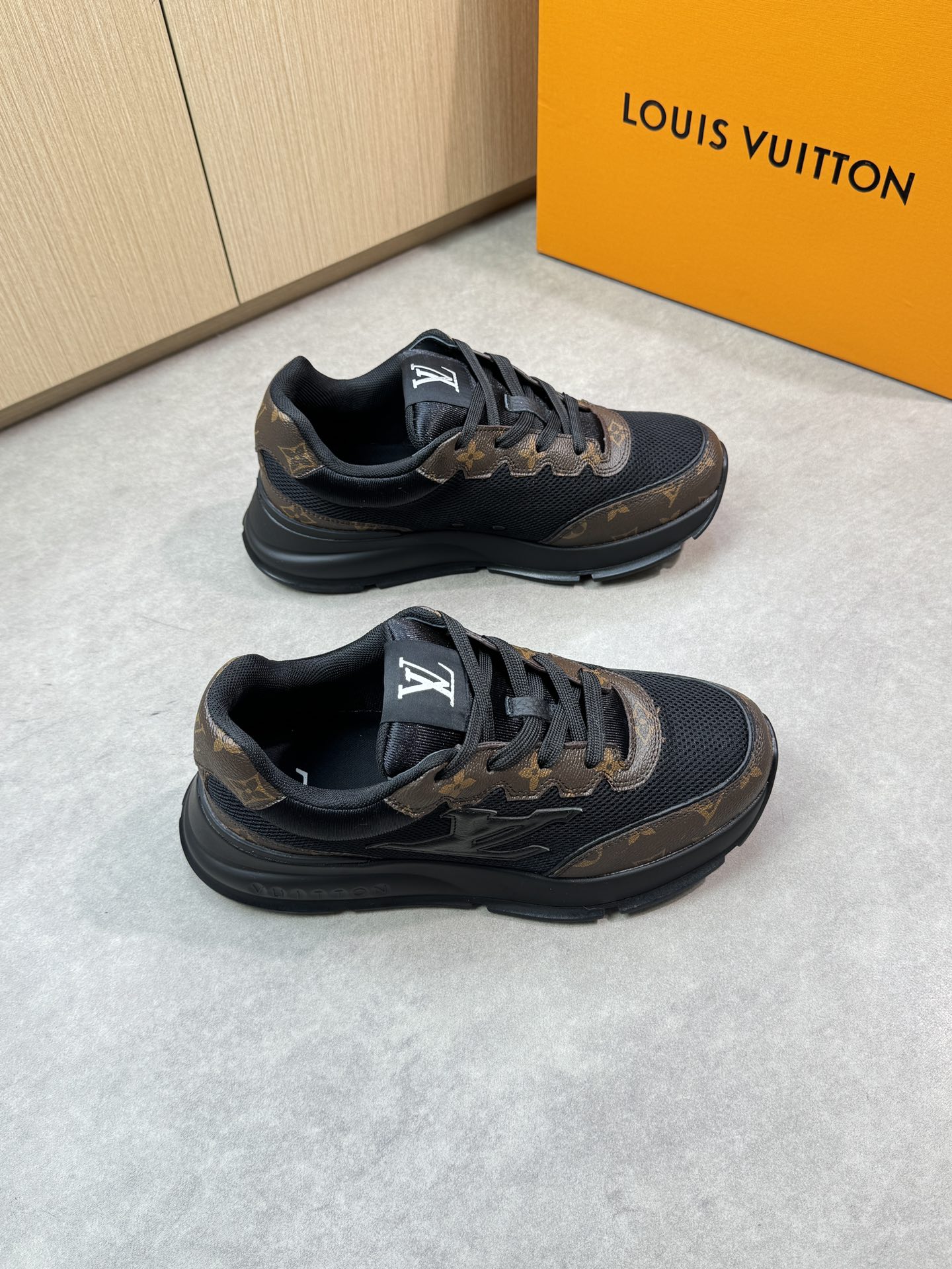 Louis Vuitton Men's and Women's Black Leather and Canvas Luxury Sneakers 2 i1748538892 3110 0