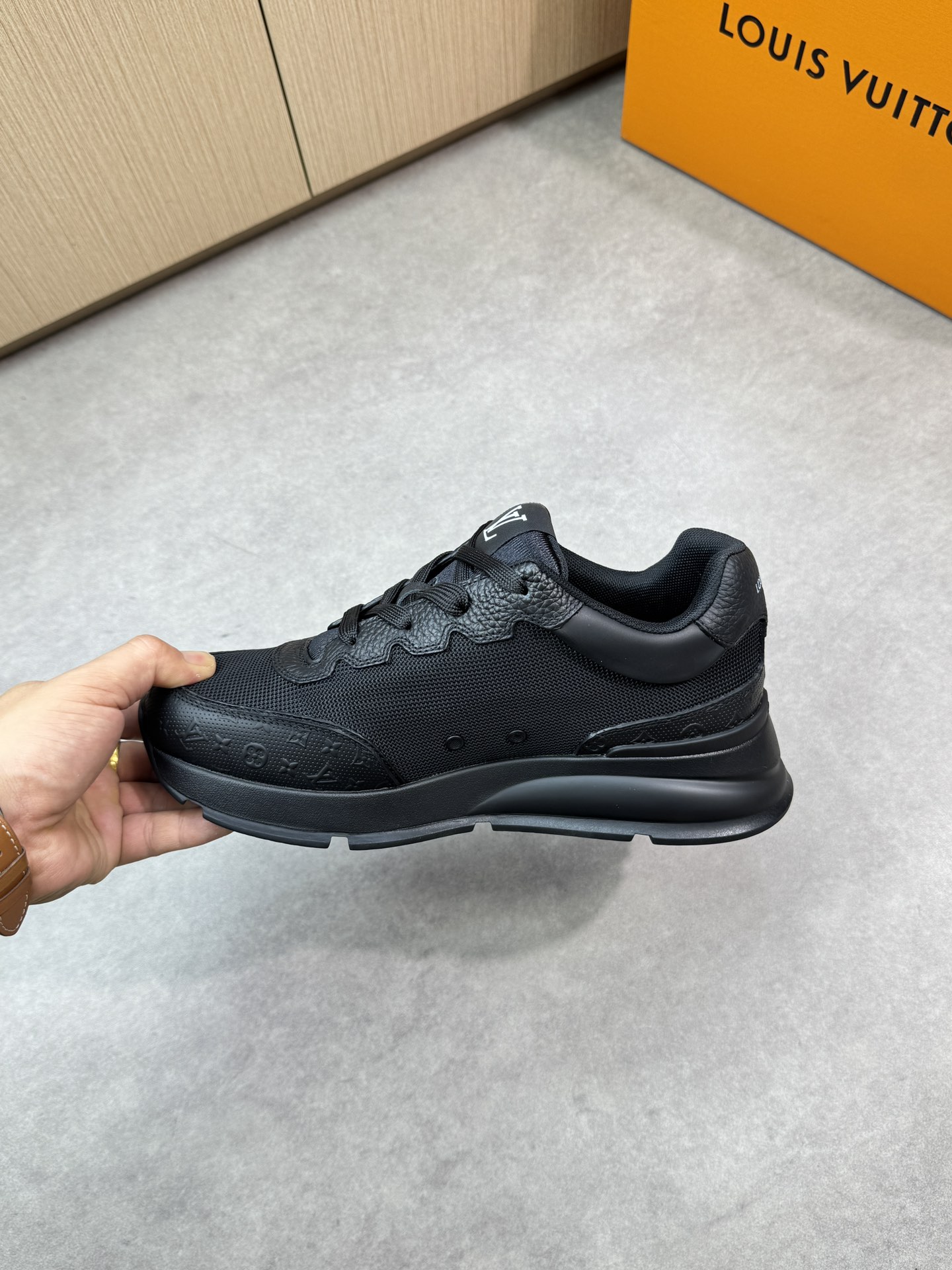 Louis Vuitton Men's and Women's Black Leather Casual Sneakers 5 i1748538983 306 4