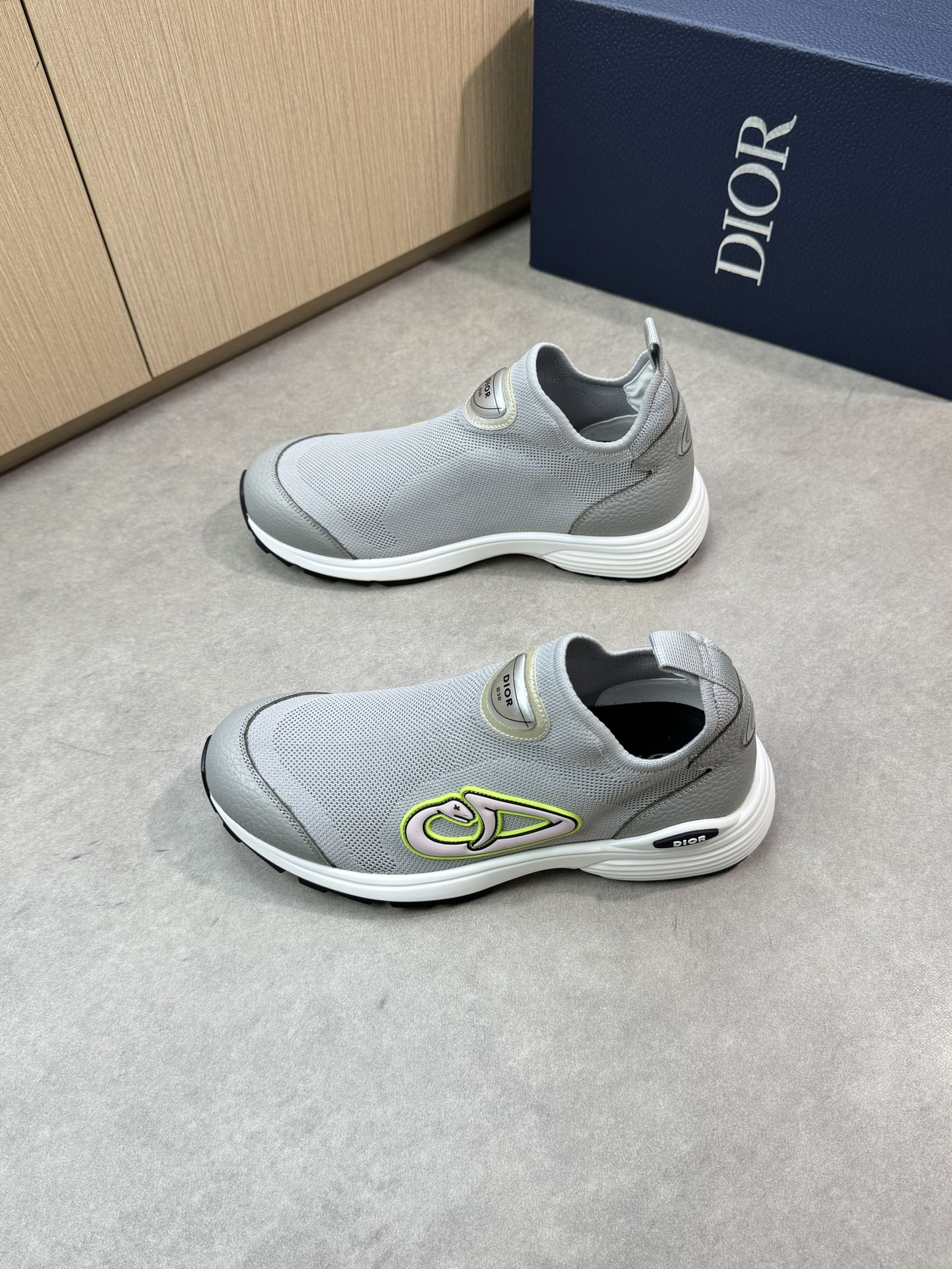 Dior Style Leather Men's Shoes style reference detail image 3 from source 782328