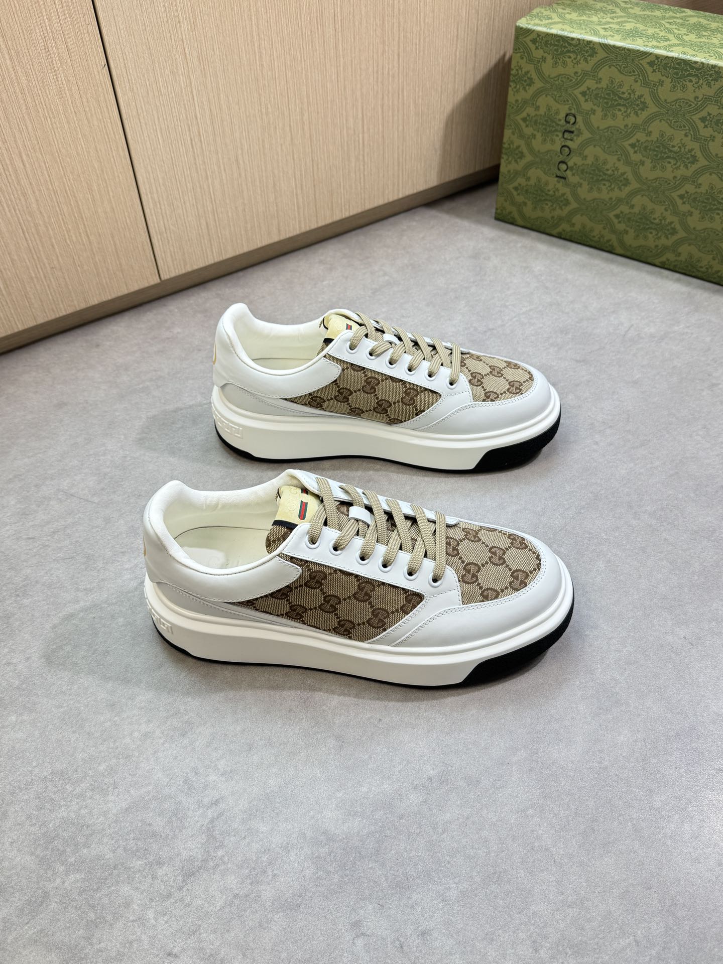 Gucci Leather and Logo Sneakers for Men, White/Brown, Sizes 38-44 2 i1755016916 4268 0