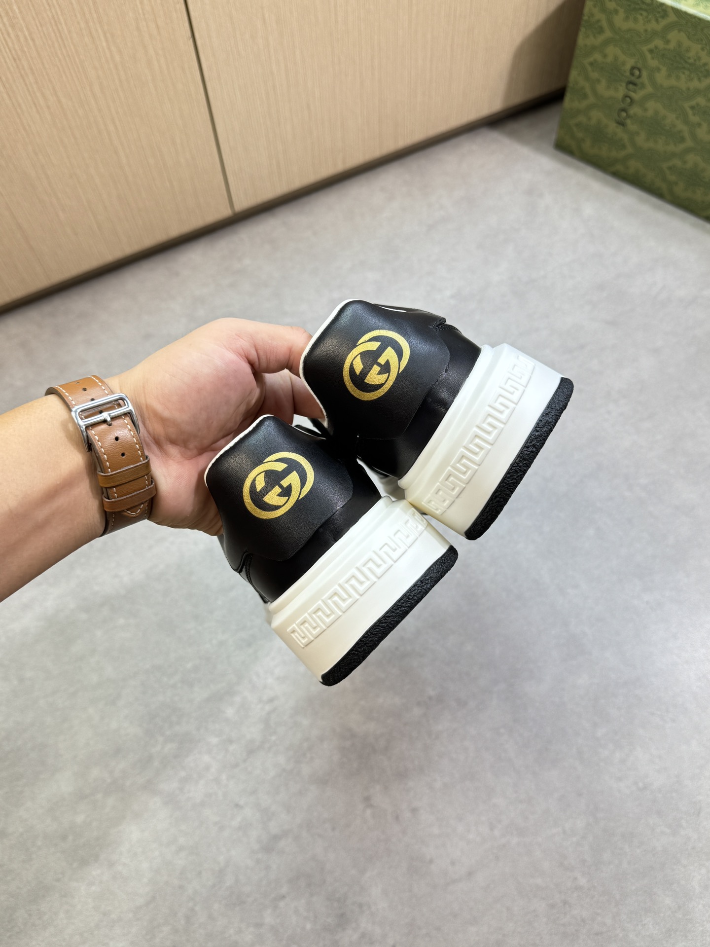 Gucci Men's Black Leather & Canvas Platform Sneakers - Stylish & Comfortable 8 i1755016995 1213 7