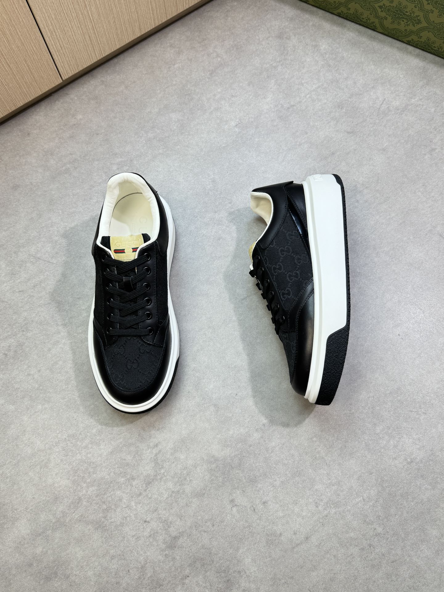 Gucci Men's Black Leather & Canvas Platform Sneakers - Stylish & Comfortable 2 i1755016995 4579 1