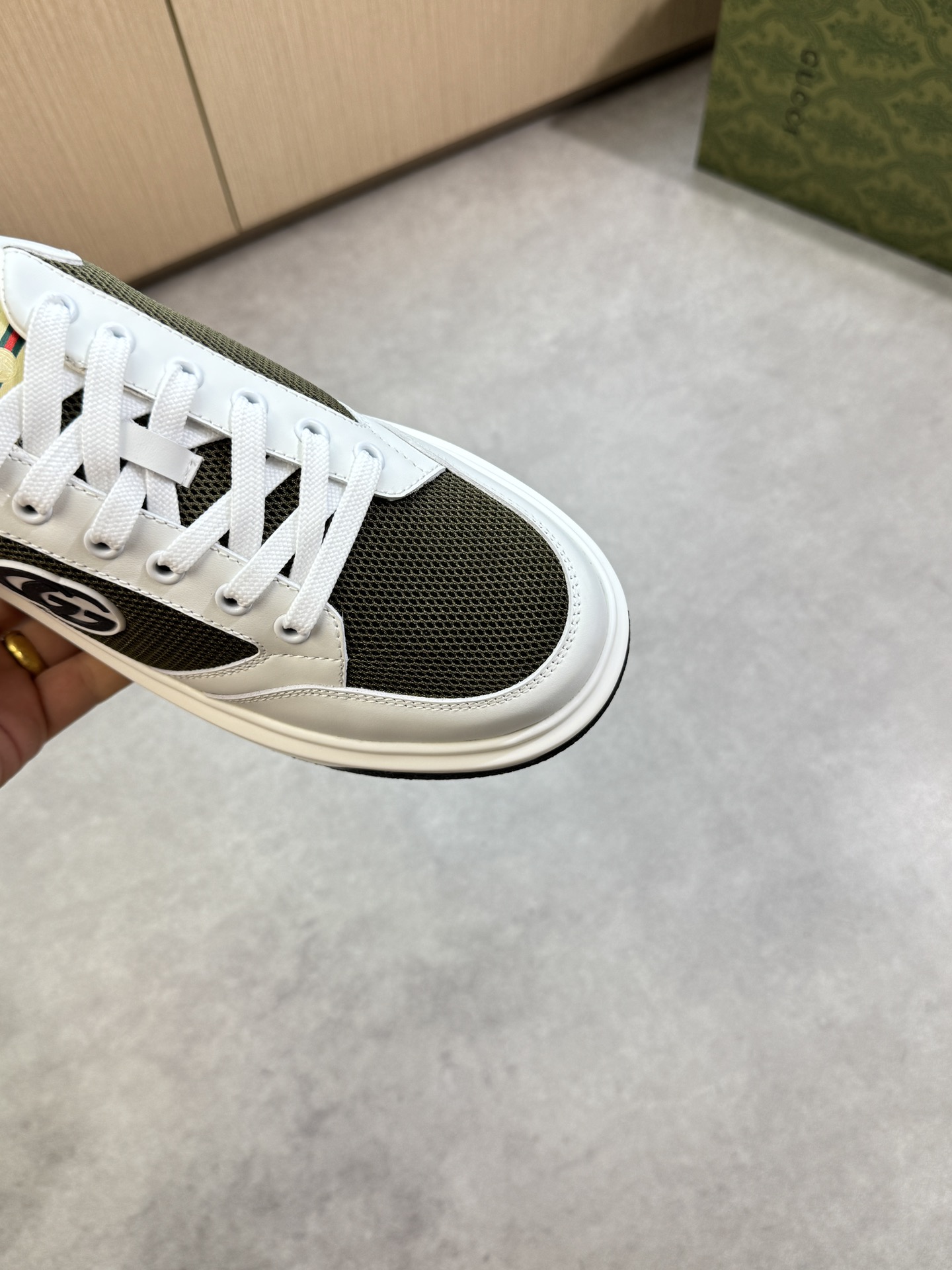 Gucci Men's Nappa Leather & Canvas Sneakers with Logo - White/Green 7 i1755017610 9620 5
