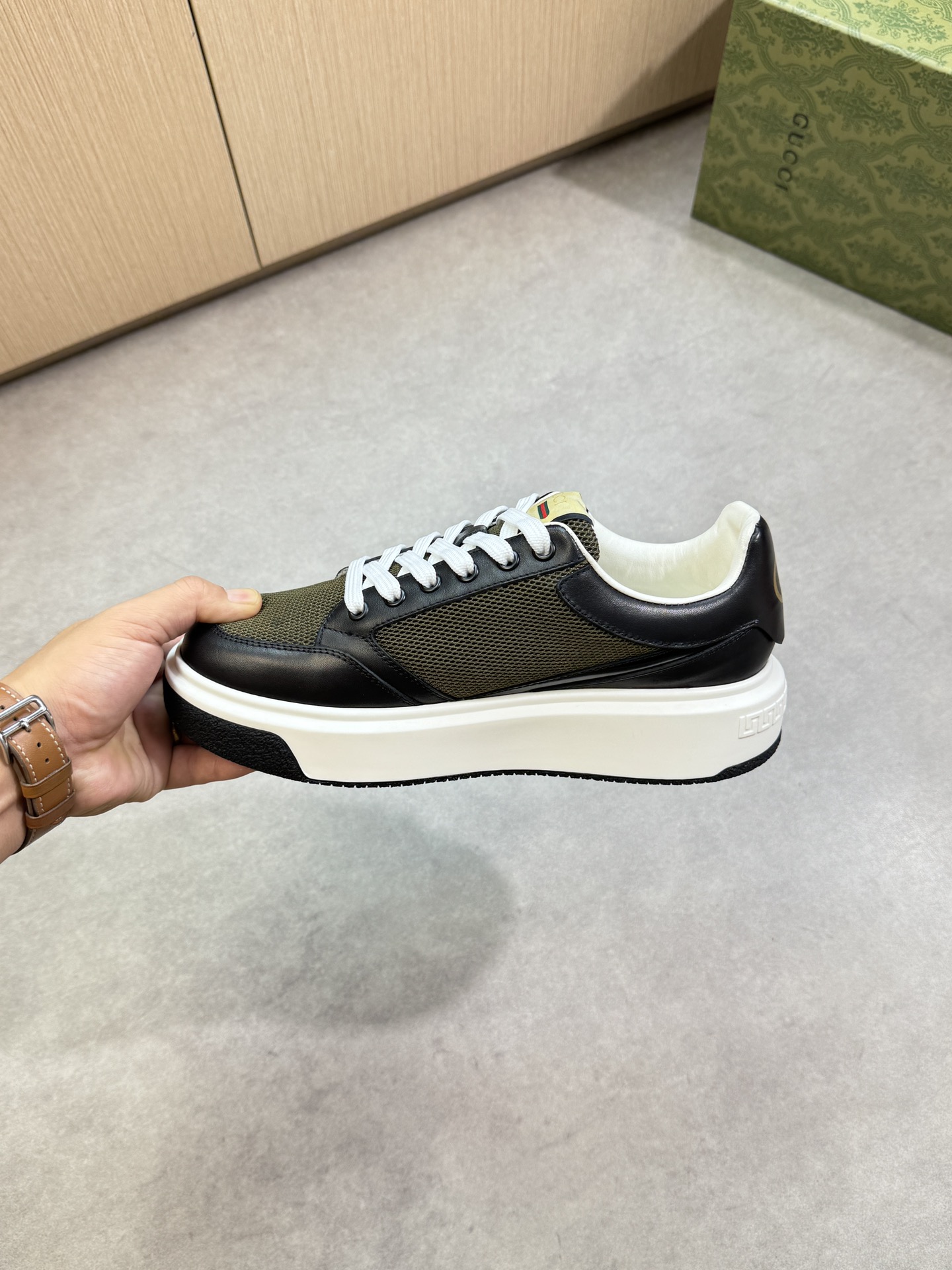 Gucci Men's Leather Trimmed Mesh Sneakers with Interlocking GG Logo 6 i1755017640 8632 4