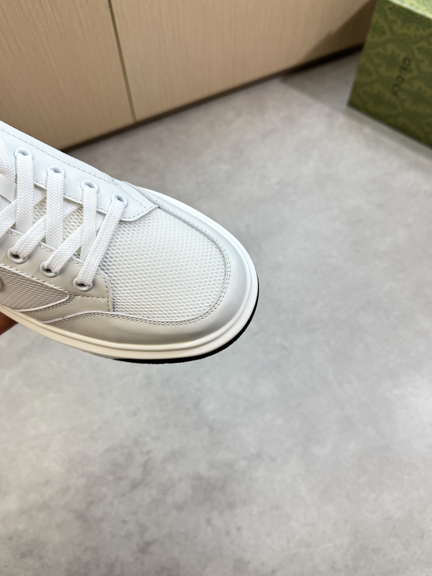 Gucci Men's Leather and Canvas Sneakers with Iconic GG Logo - Stylish & Comfortable 6 i1755017664 6506 5