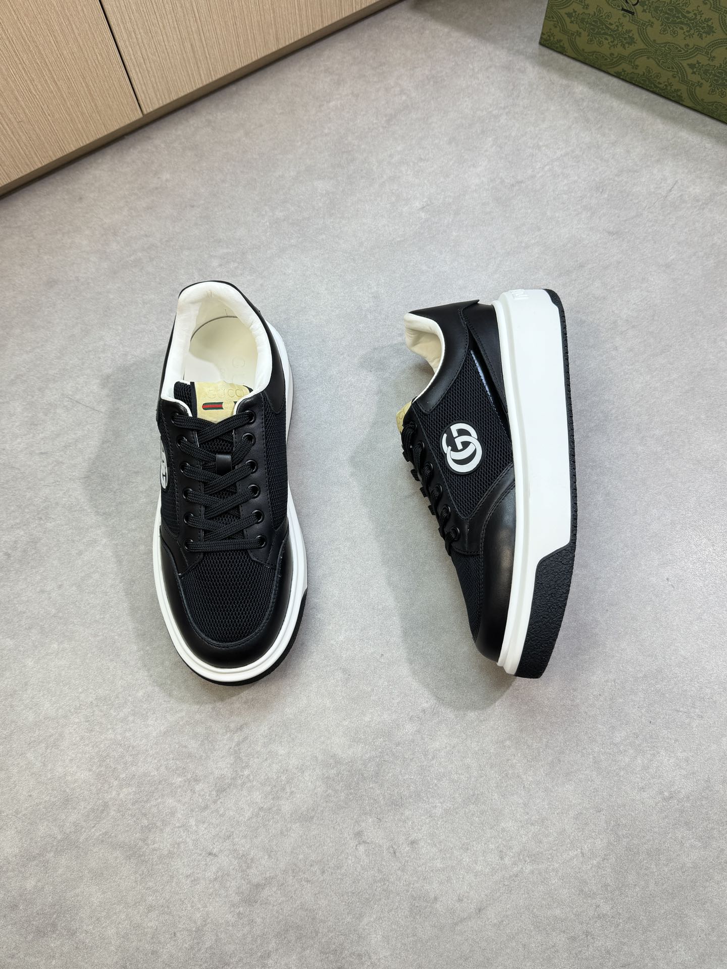 Gucci Leather and Mesh Lace-Up Sneakers - Iconic Style, Supreme Comfort 2 i1755017675 281 1